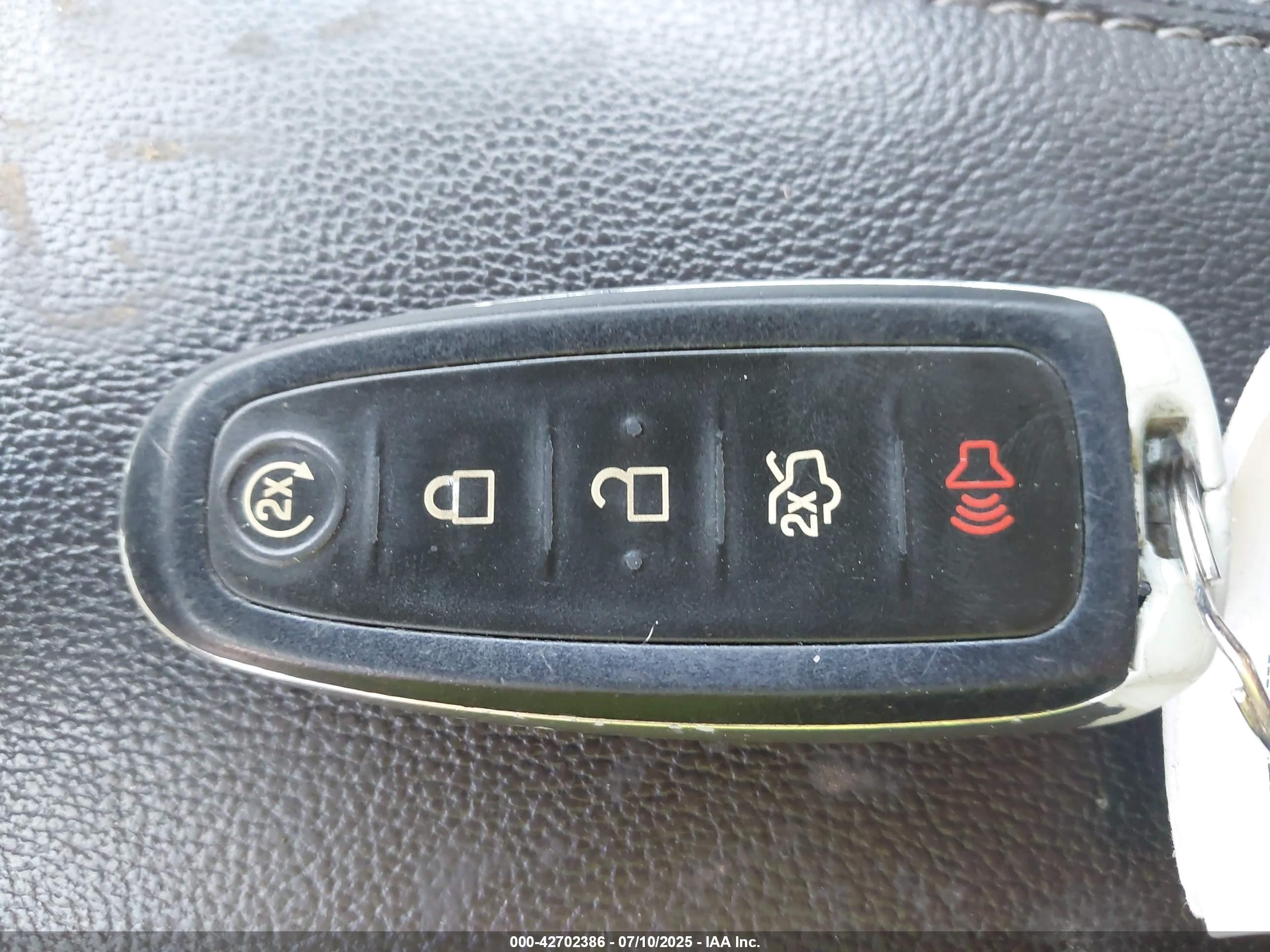 FORD ESCAPE image 11