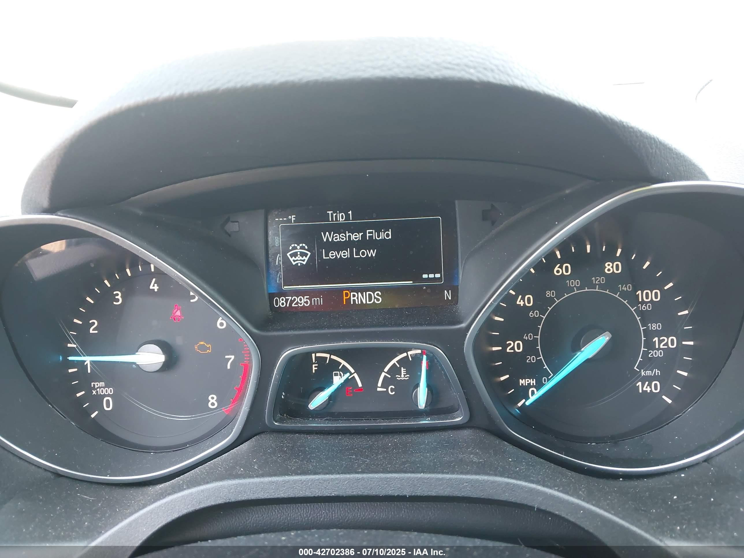 FORD ESCAPE image 7