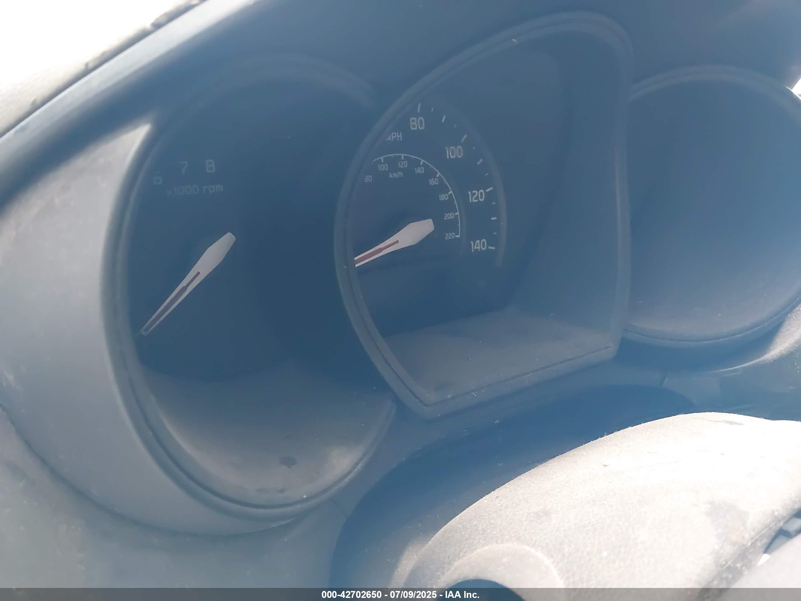 KIA RIO image 7