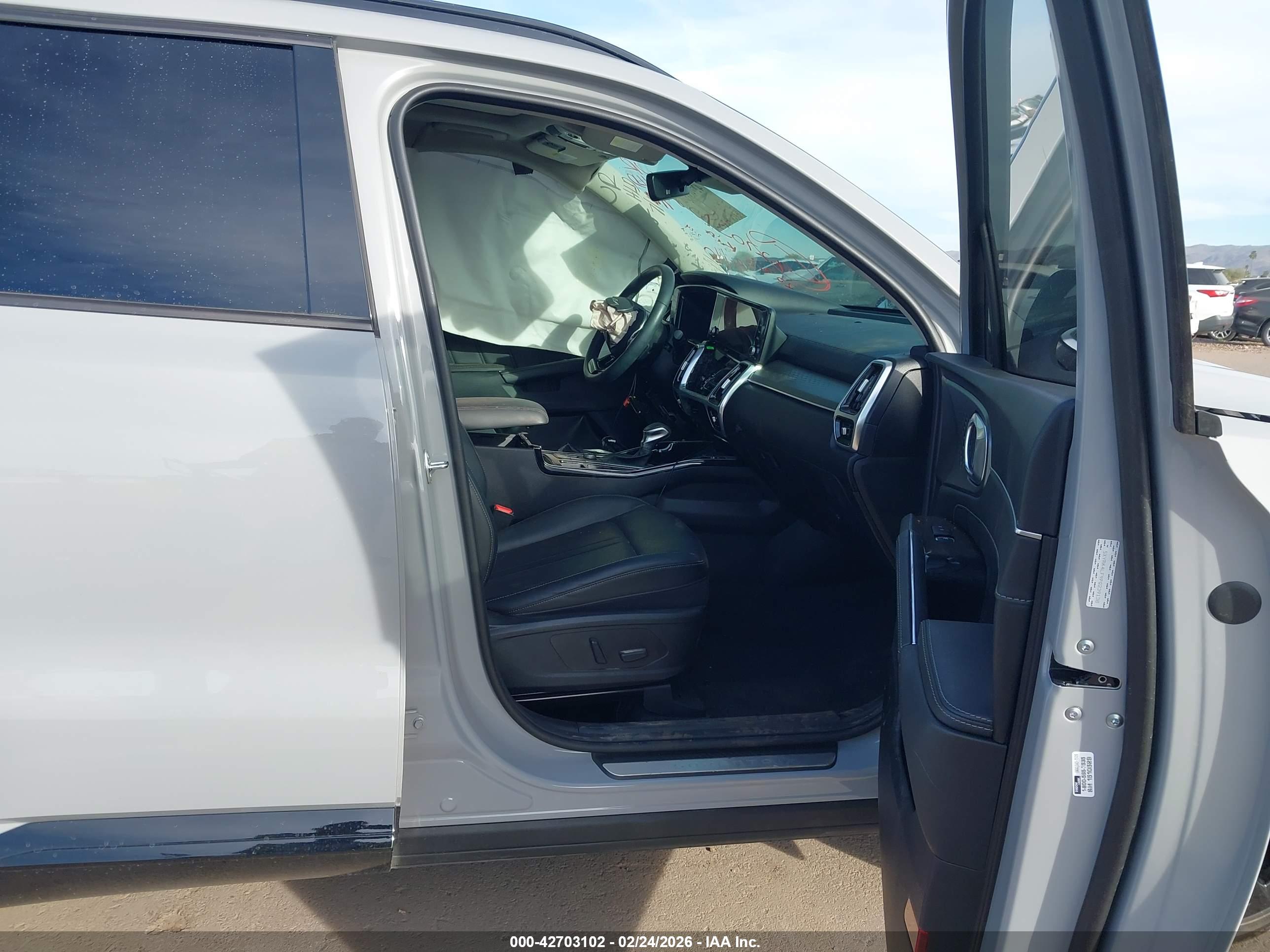 KIA SORENTO image 5