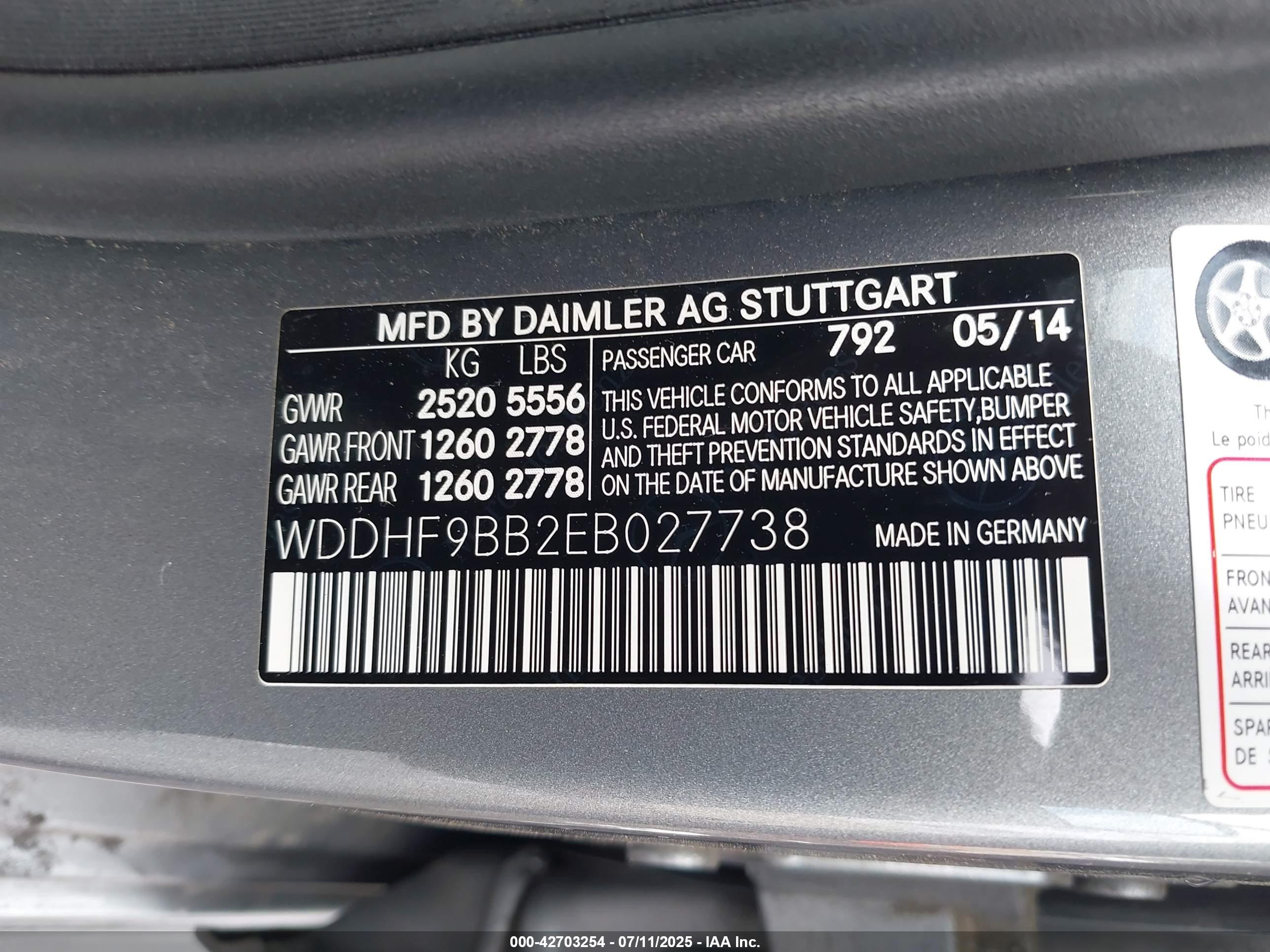 MERCEDES-BENZ E image 9