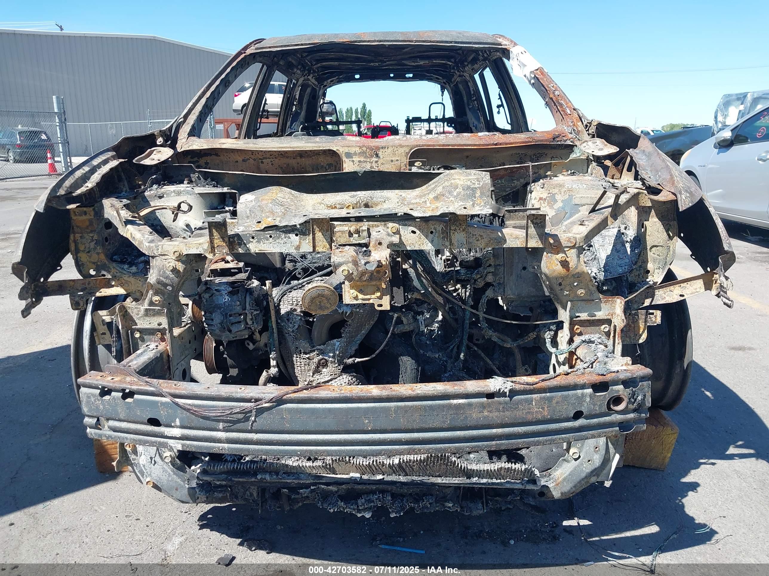 NISSAN ROGUE image 6
