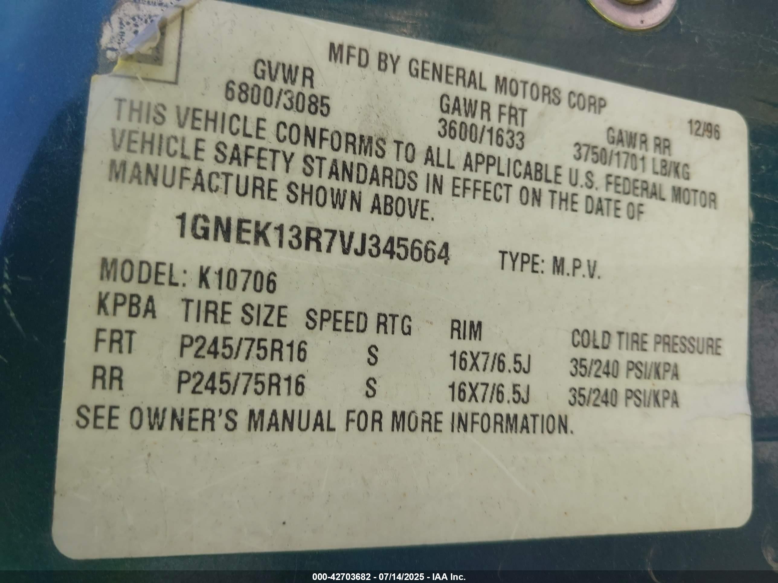 CHEVROLET TAHOE image 9