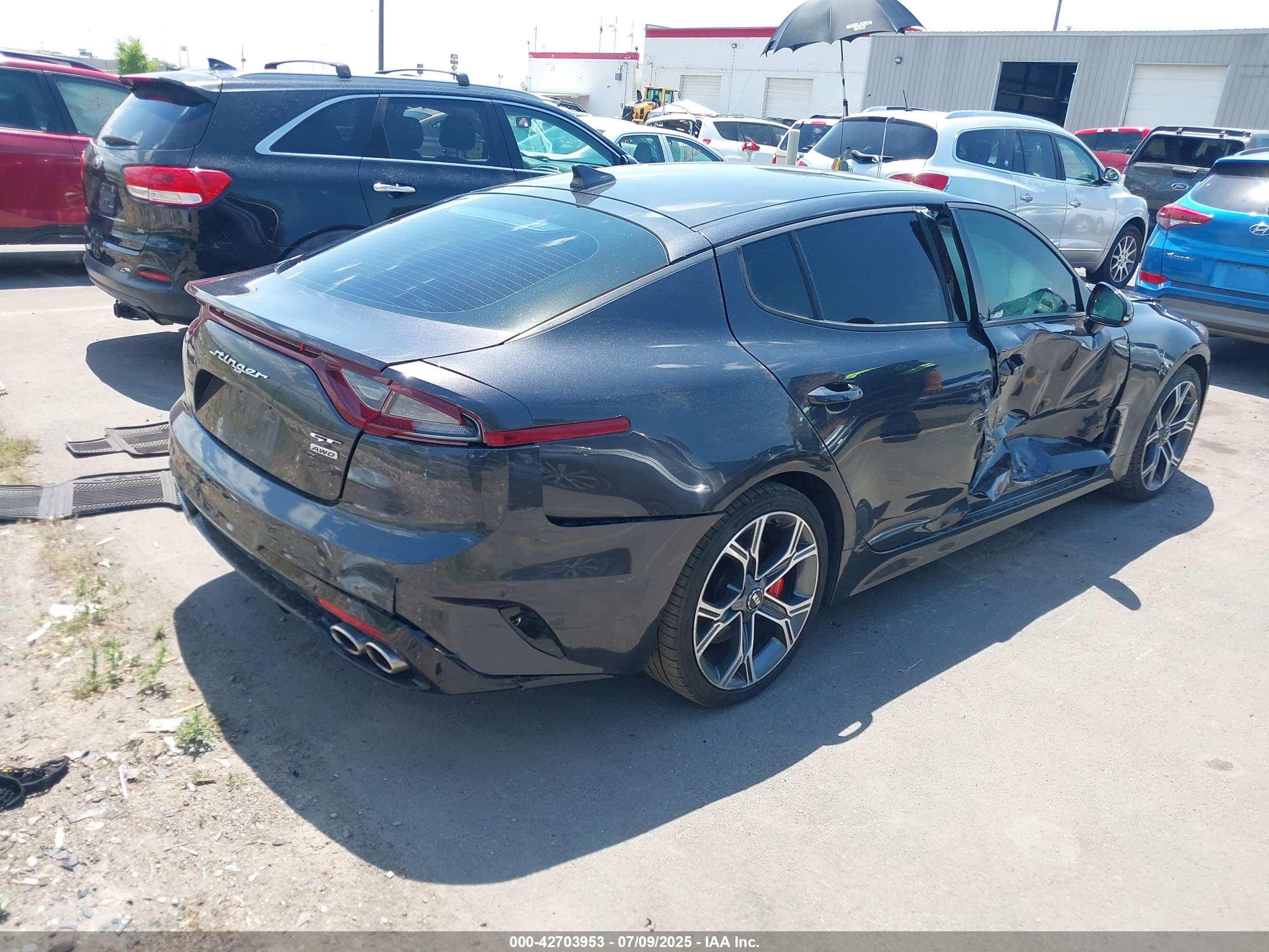 KIA STINGER image 4