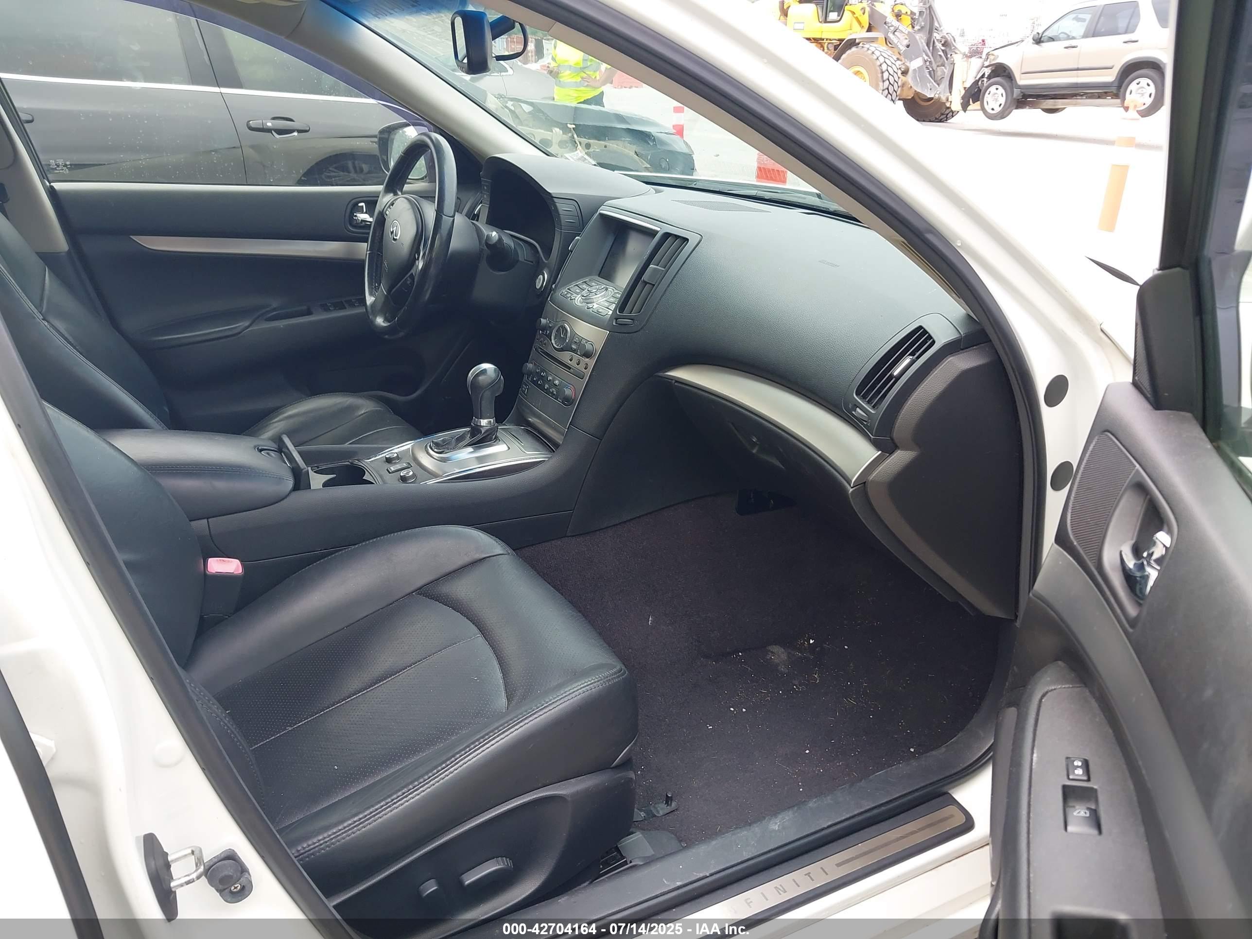 INFINITI G37X image 5