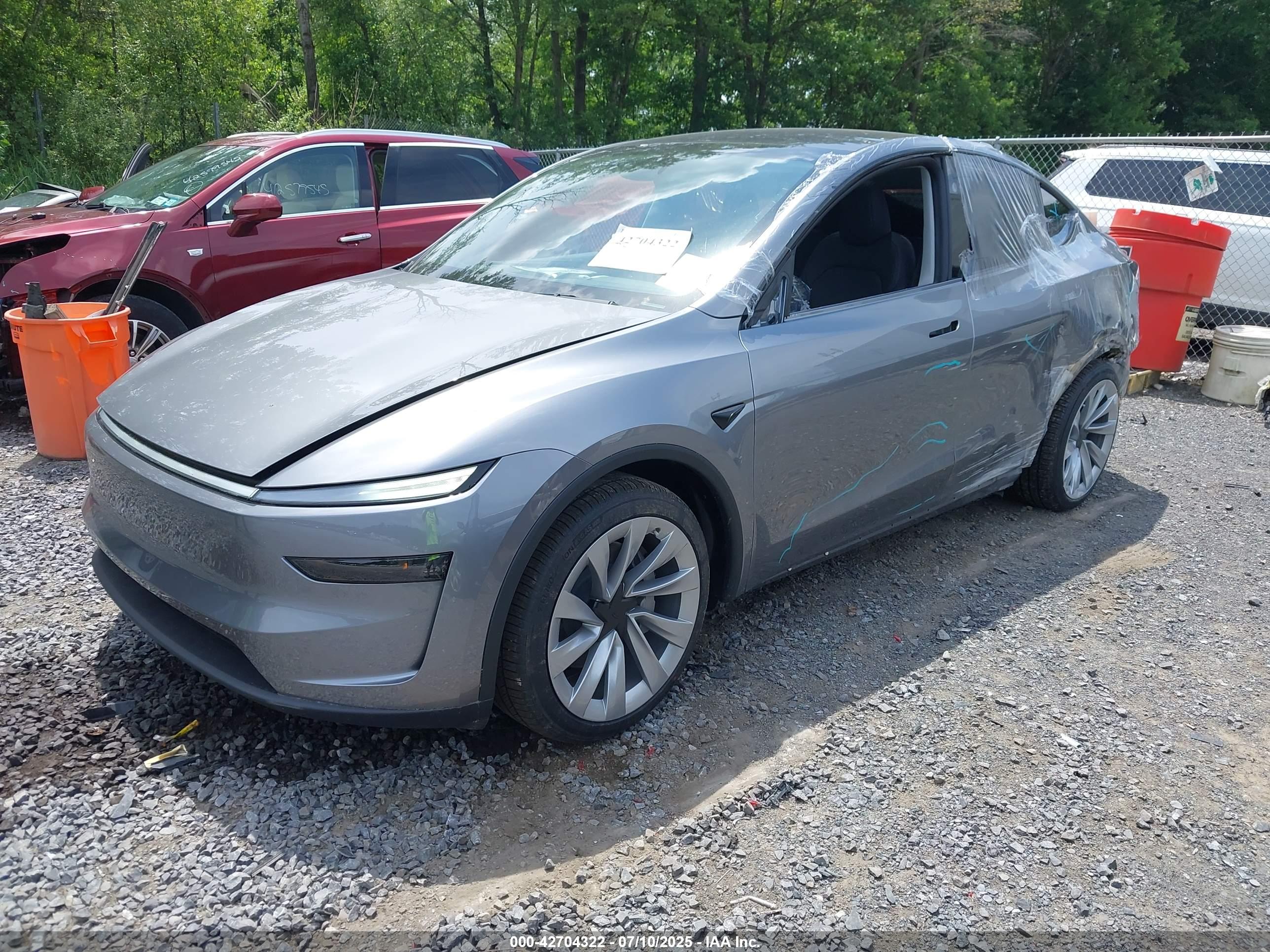 TESLA MODEL image 2