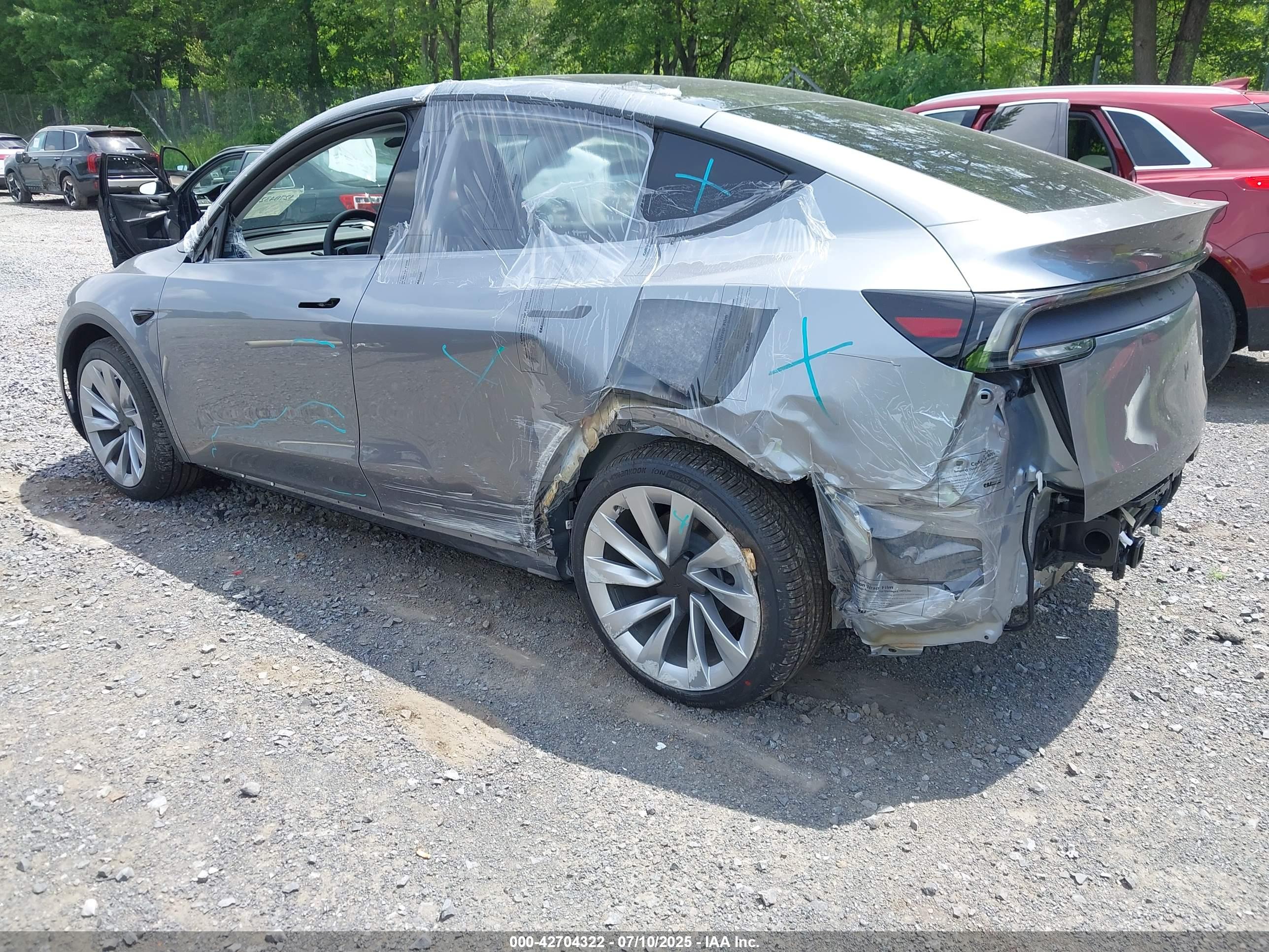 TESLA MODEL image 3