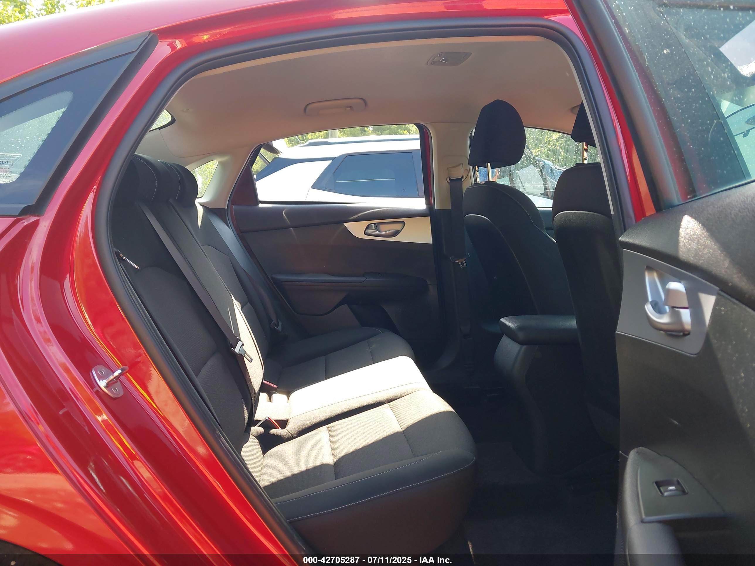 KIA FORTE image 8