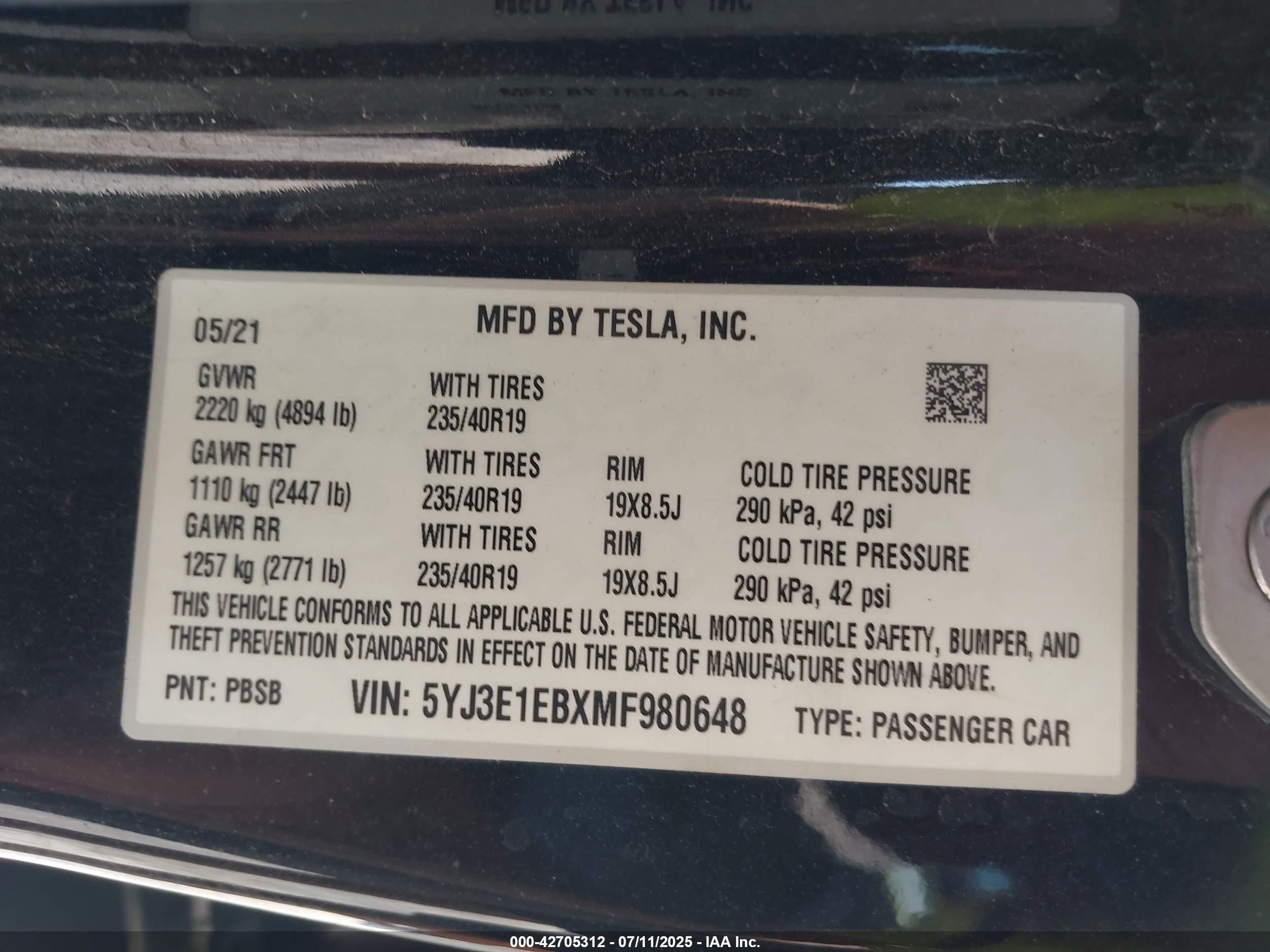 TESLA MODEL image 9