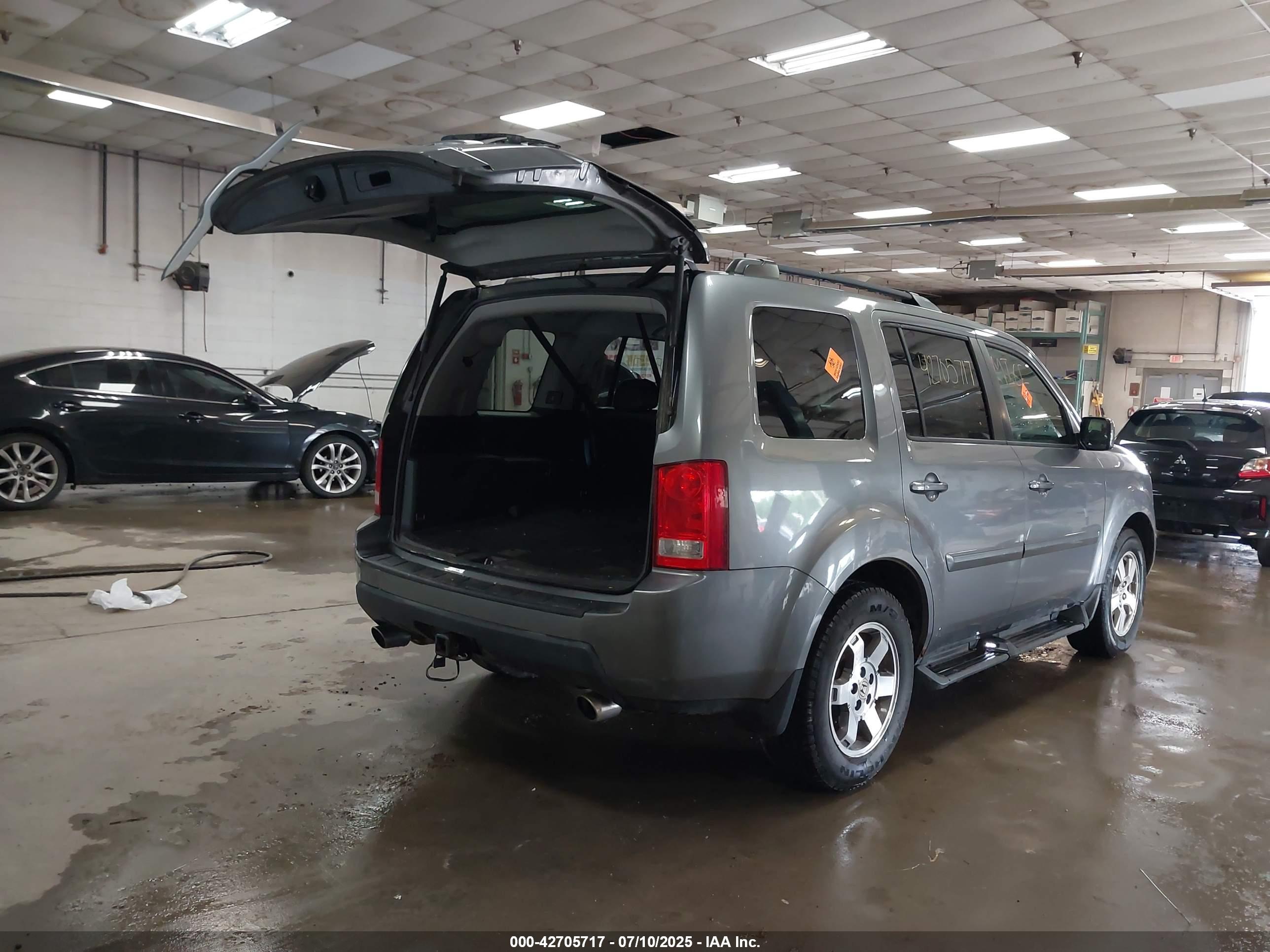 HONDA PILOT image 4
