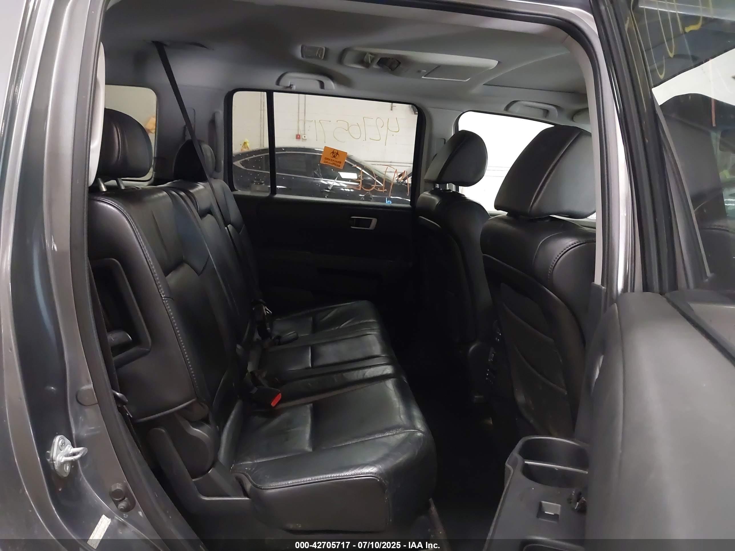 HONDA PILOT image 8