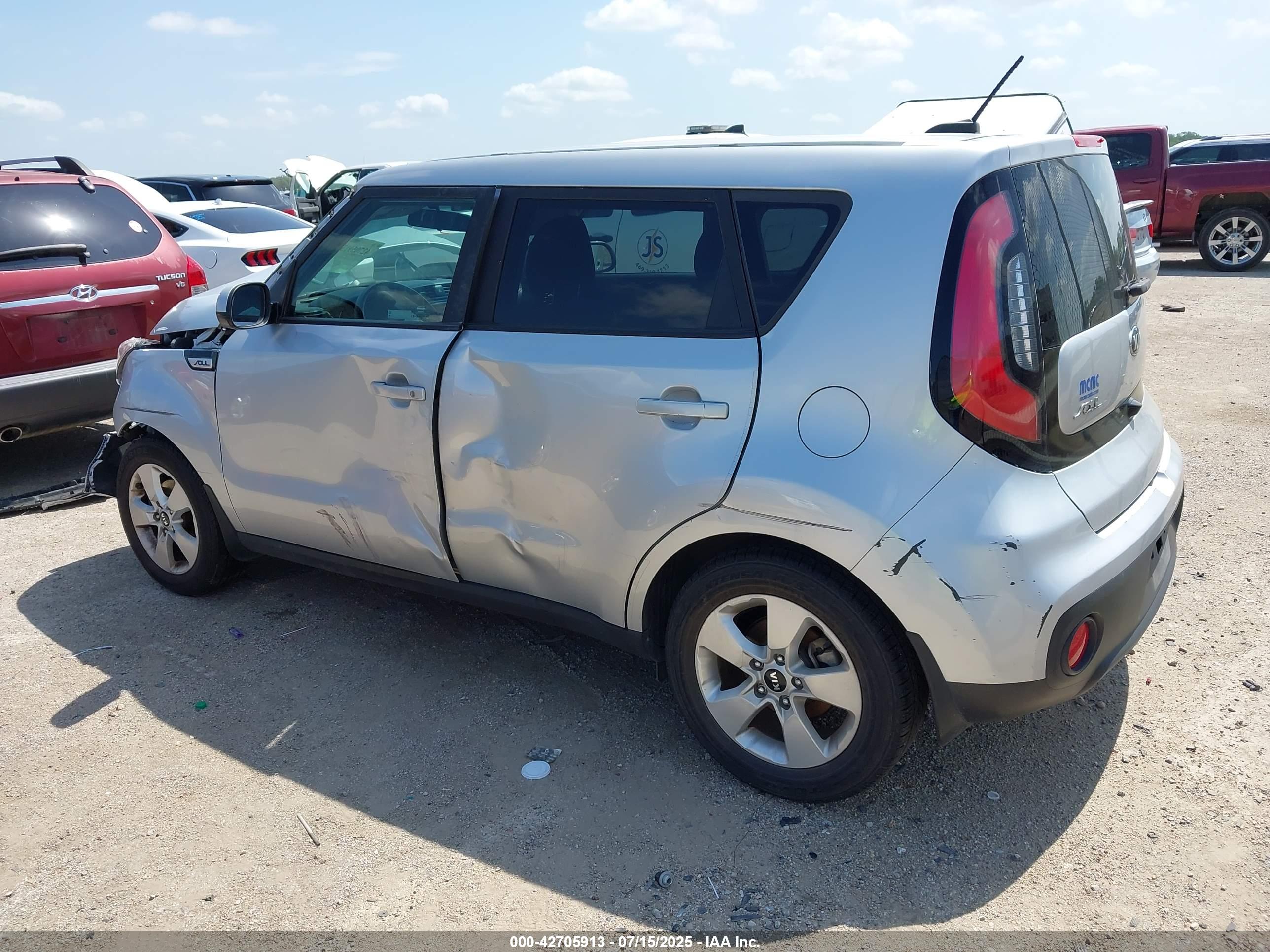 KIA SOUL image 3