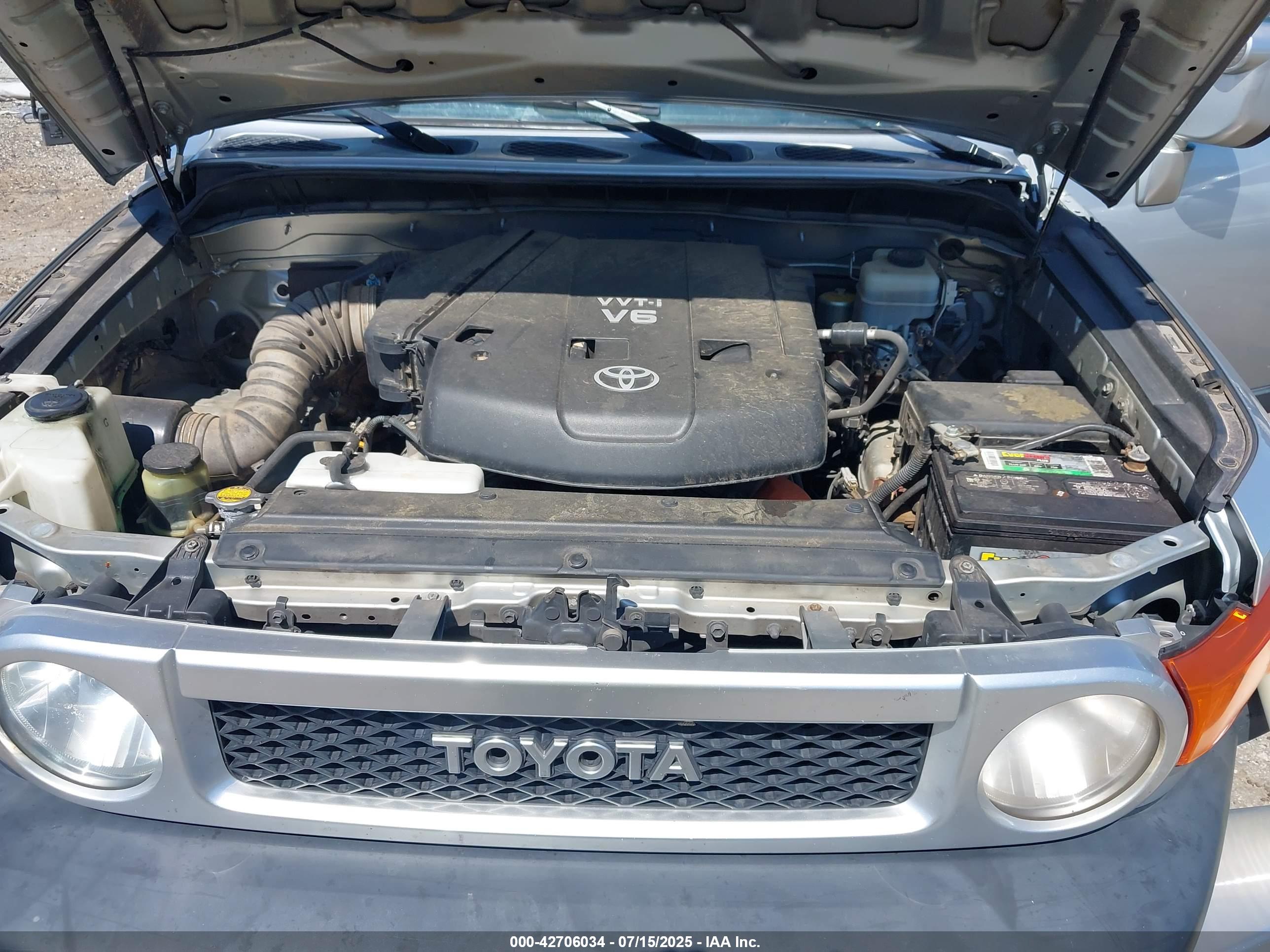 TOYOTA FJ image 10