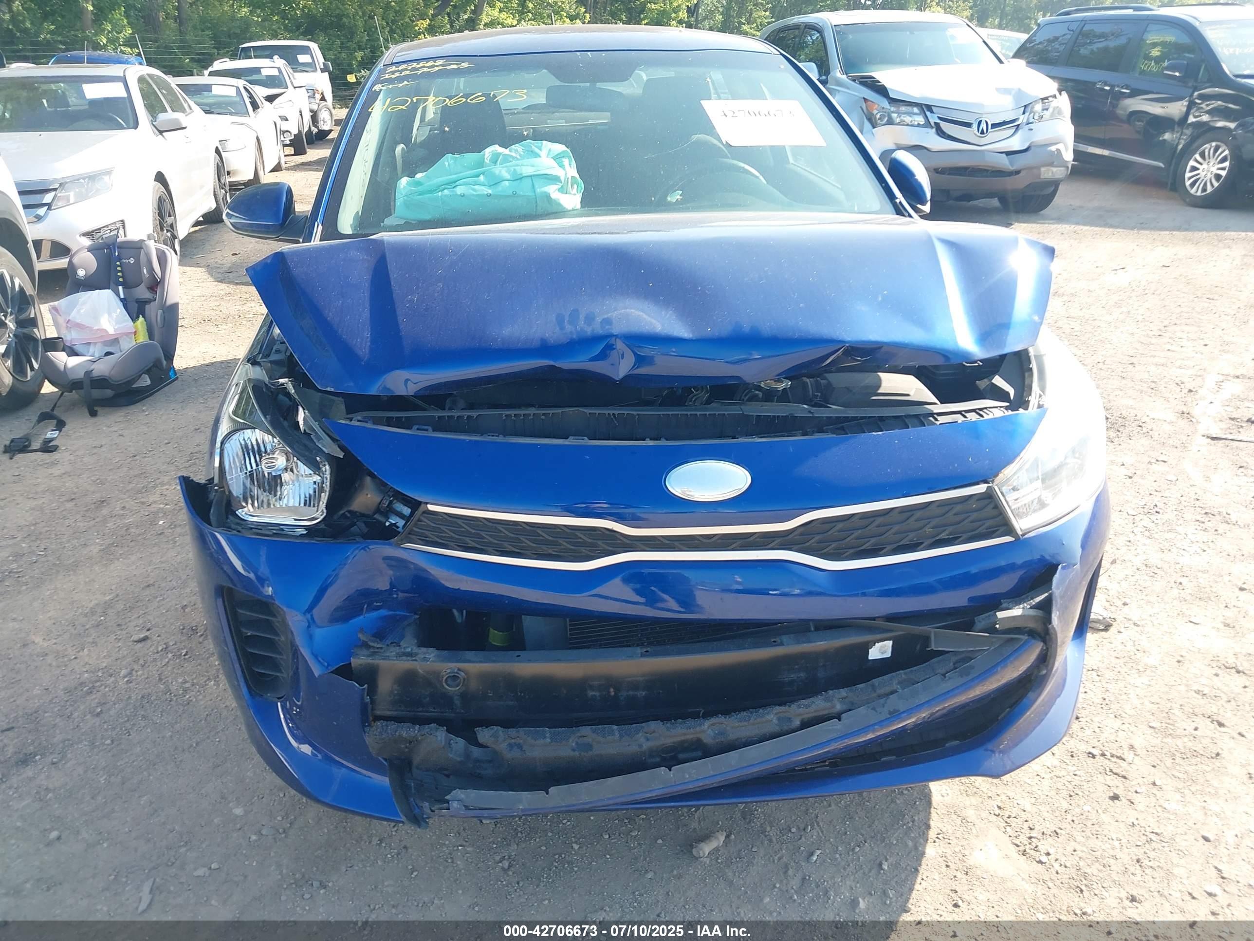 KIA RIO image 6