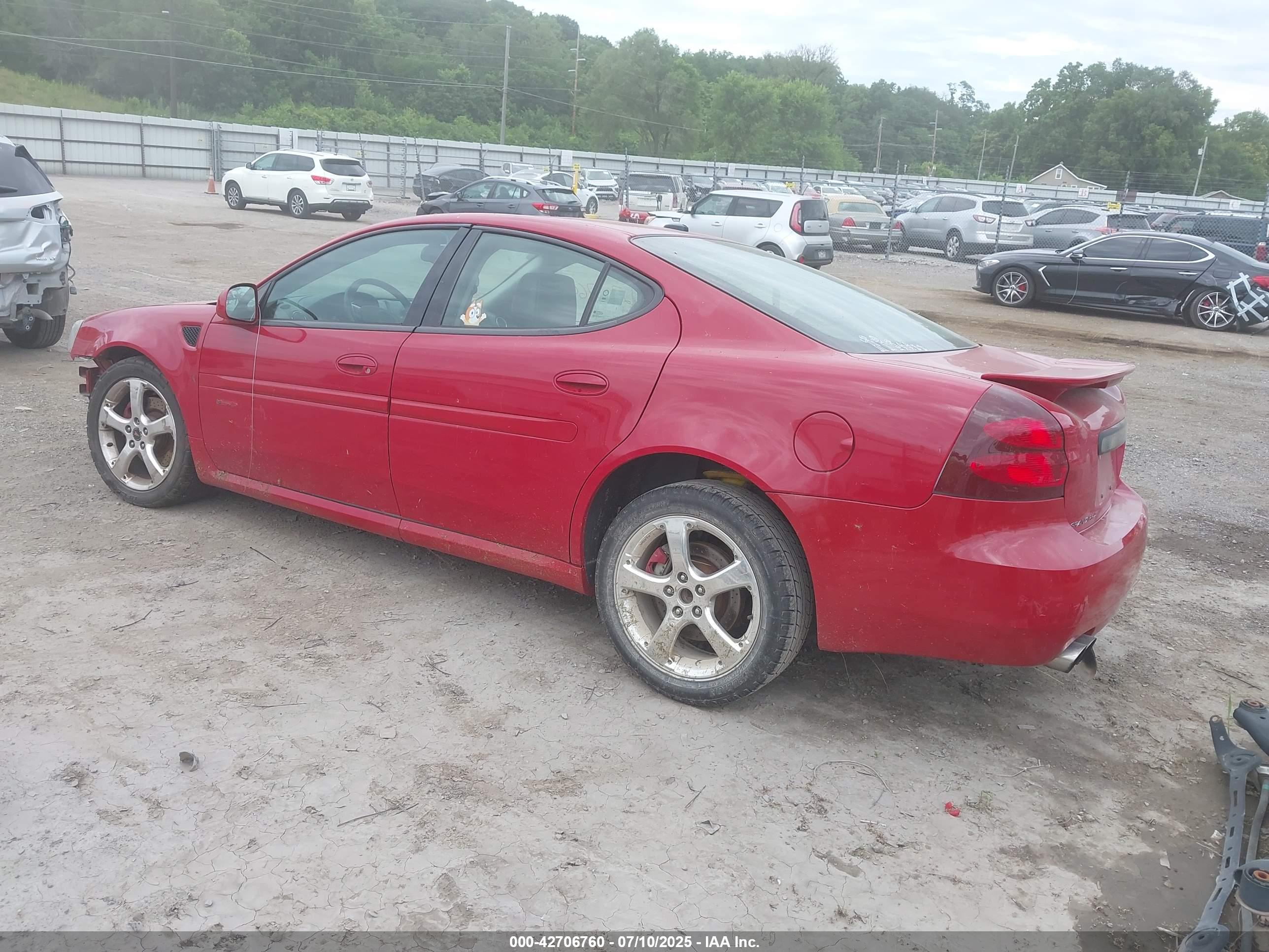 PONTIAC GRAND image 3