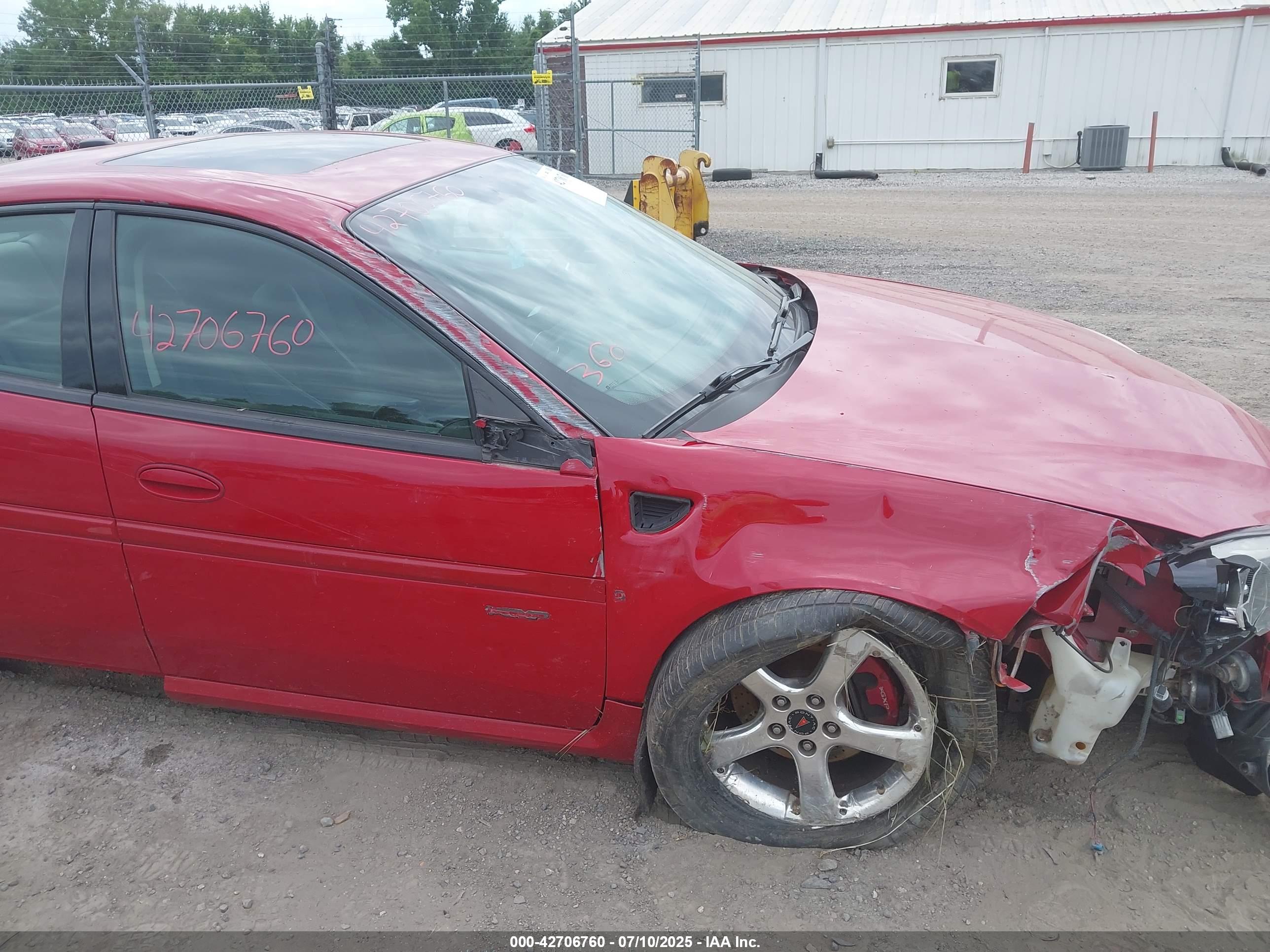 PONTIAC GRAND image 6