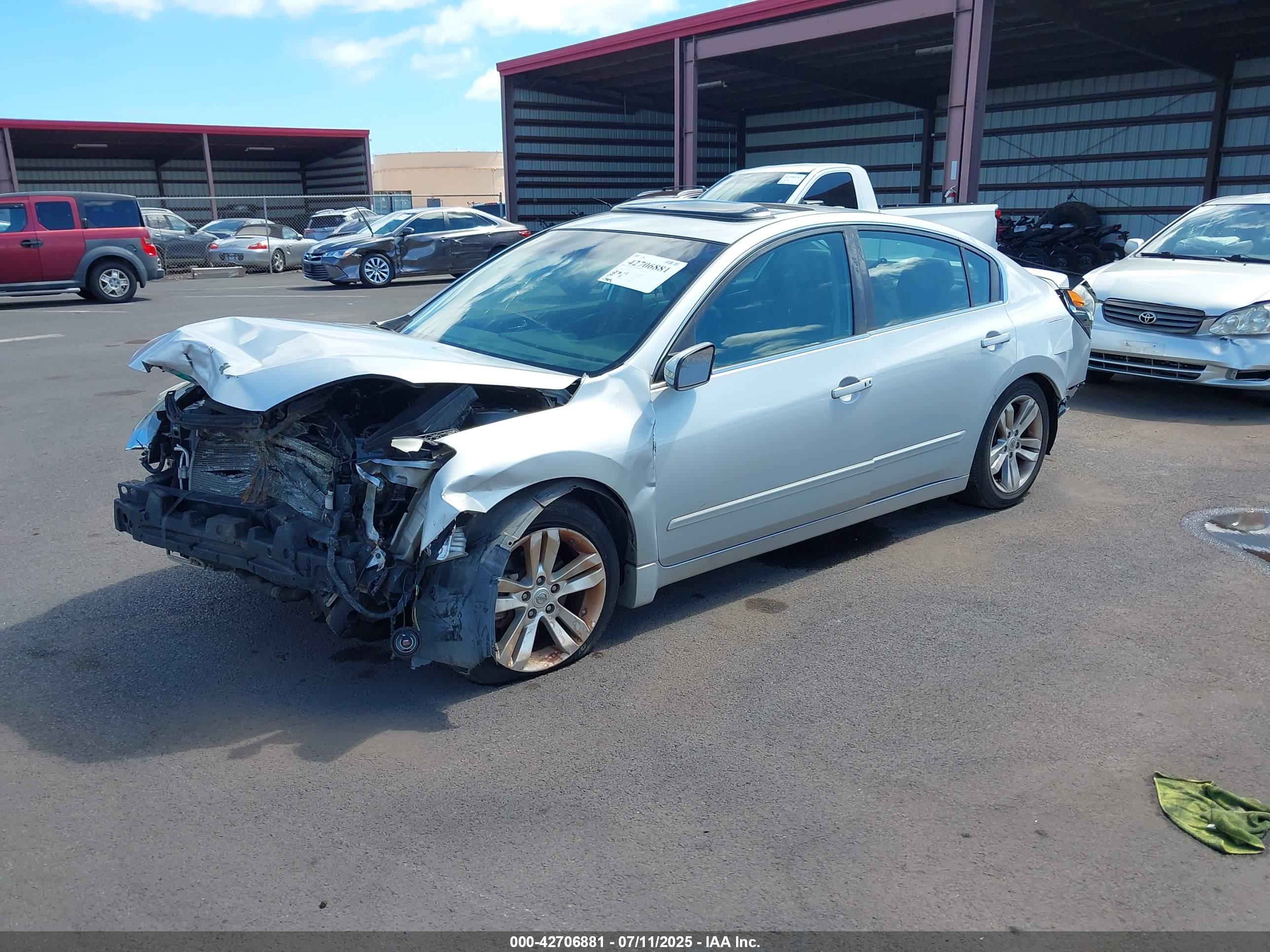 NISSAN ALTIMA image 2