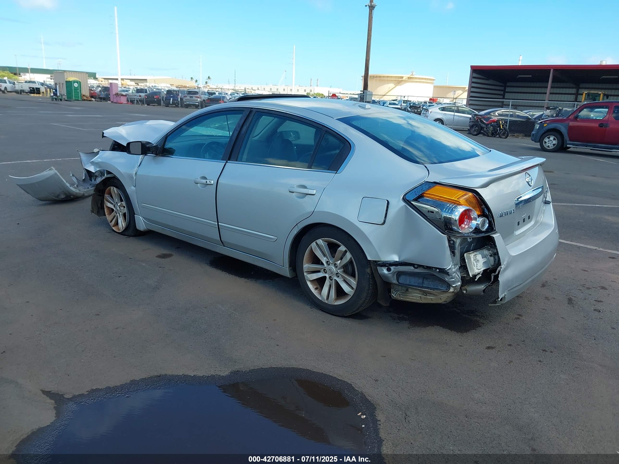NISSAN ALTIMA image 3