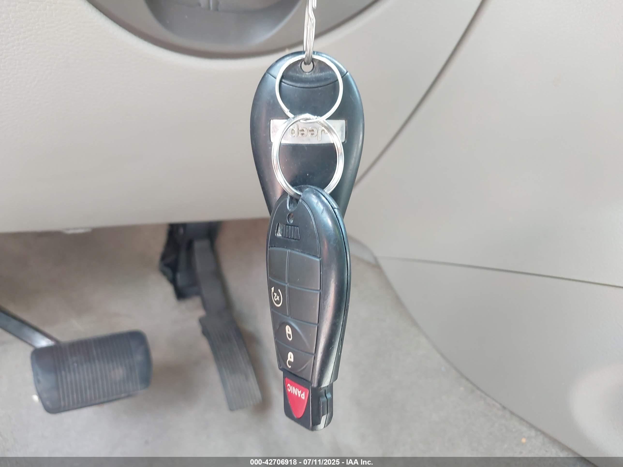 JEEP GRAND image 11