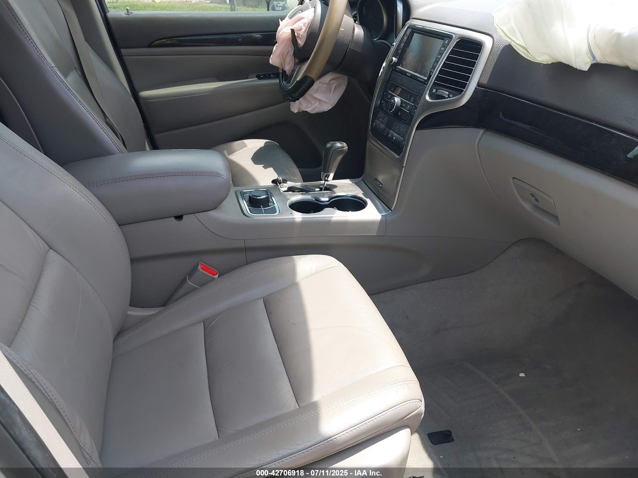 JEEP GRAND image 5