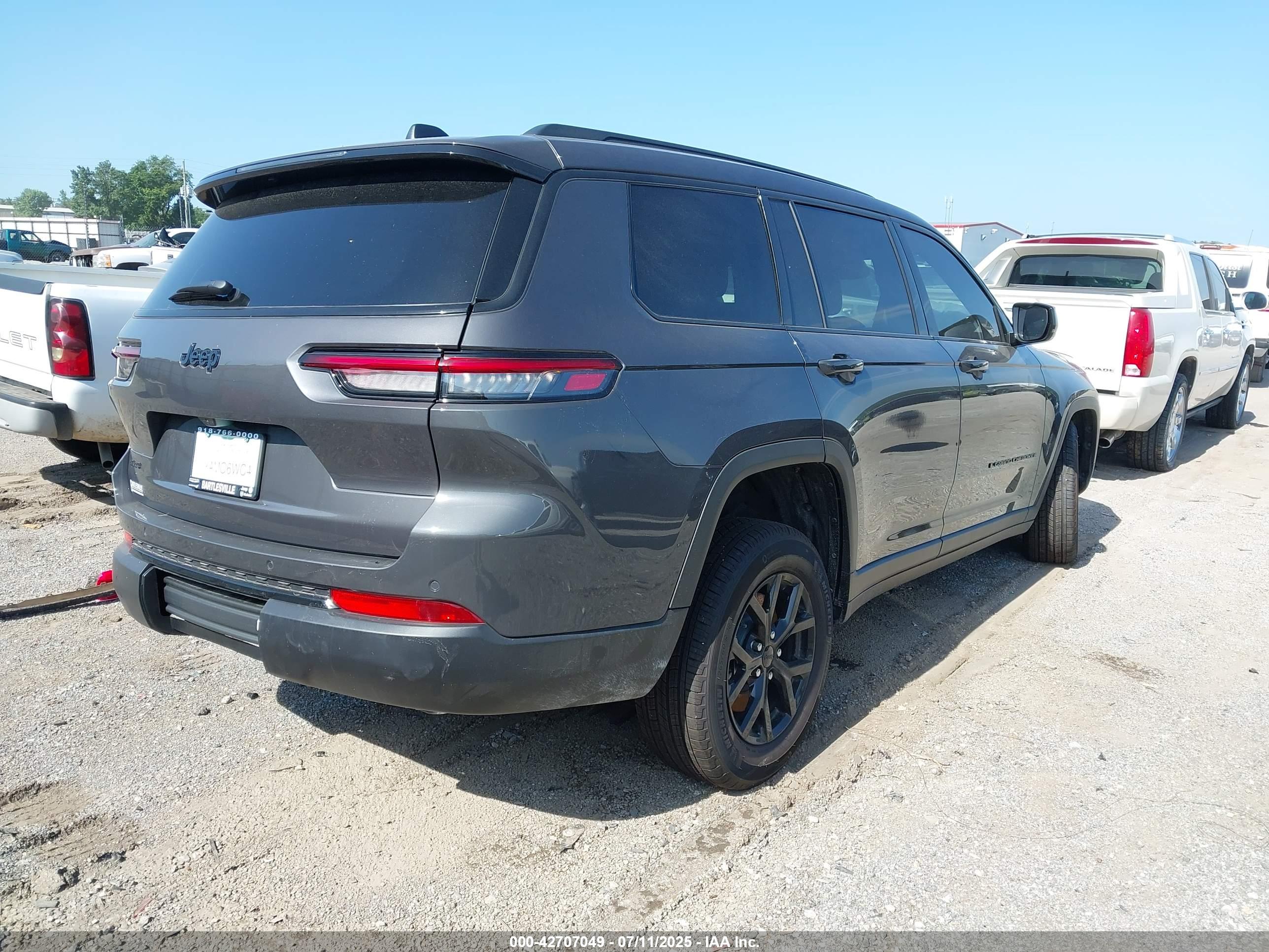 JEEP GRAND image 4