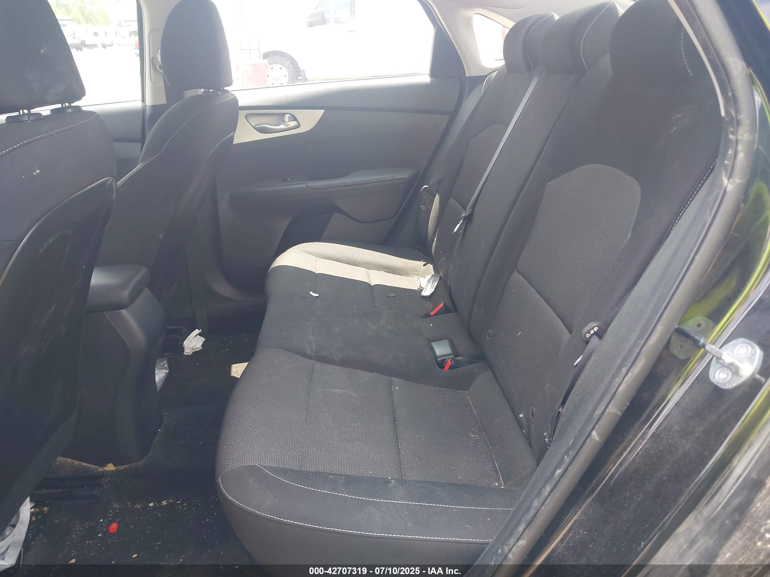 KIA FORTE image 8