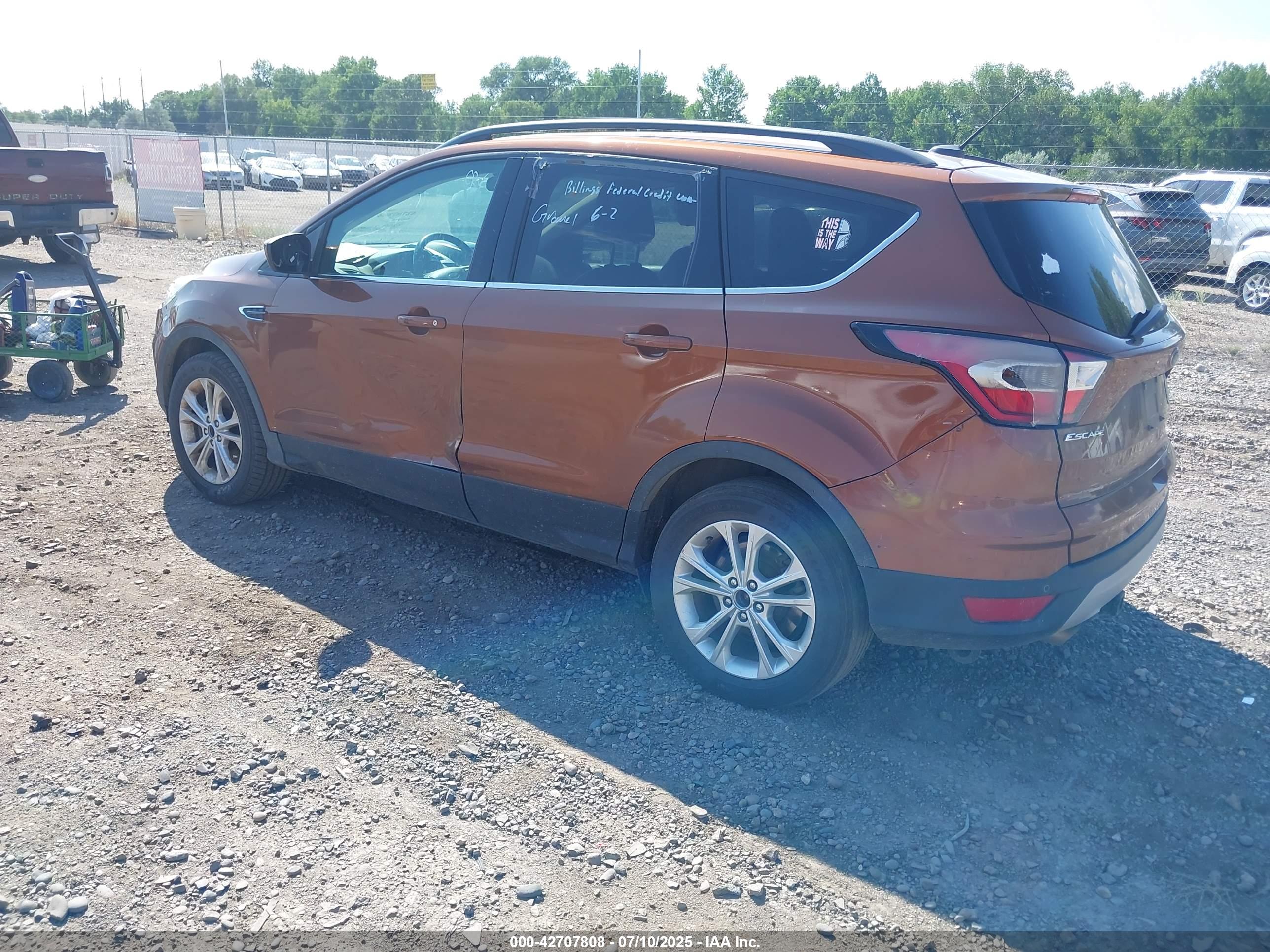 FORD ESCAPE image 3