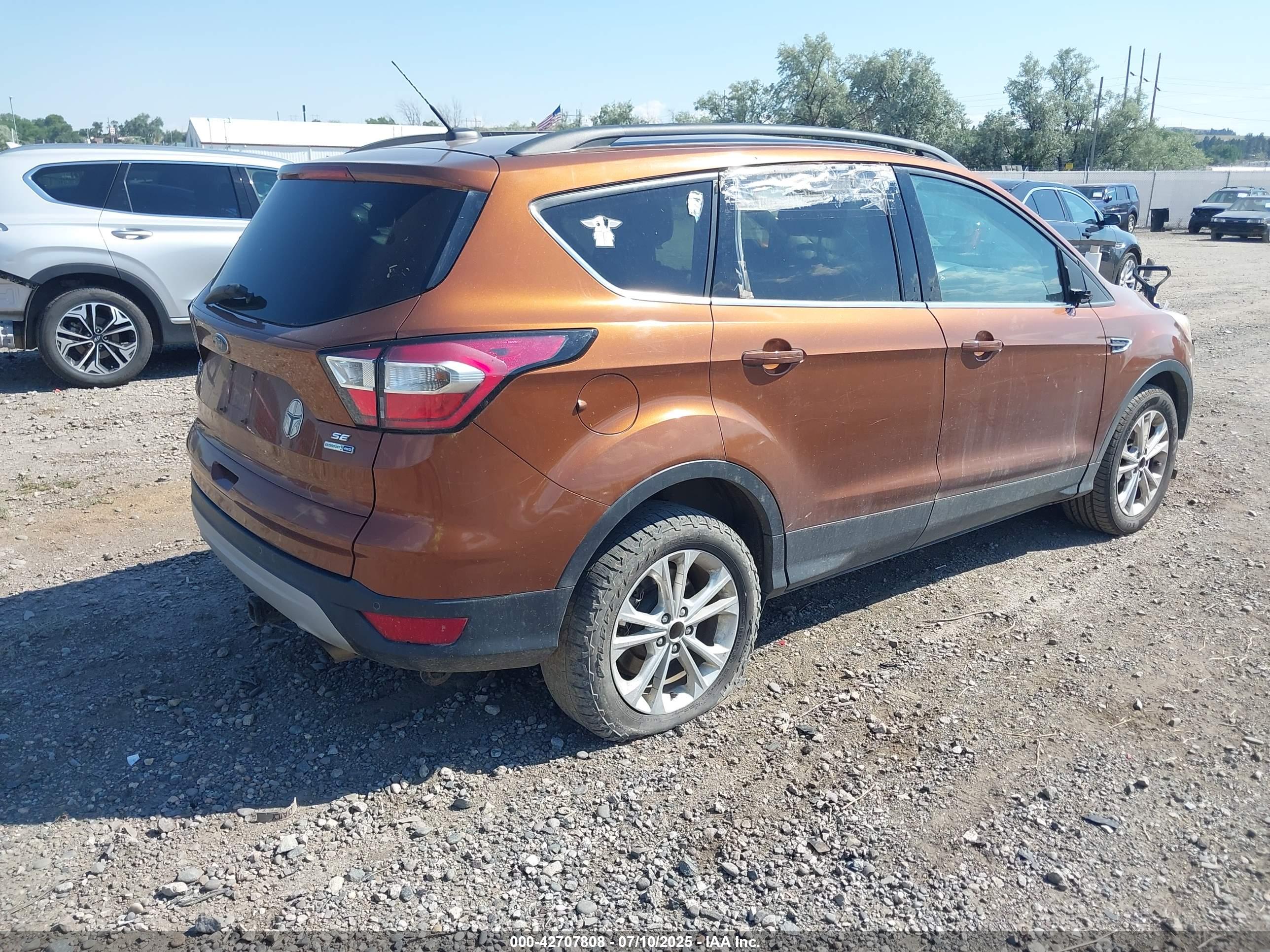 FORD ESCAPE image 4