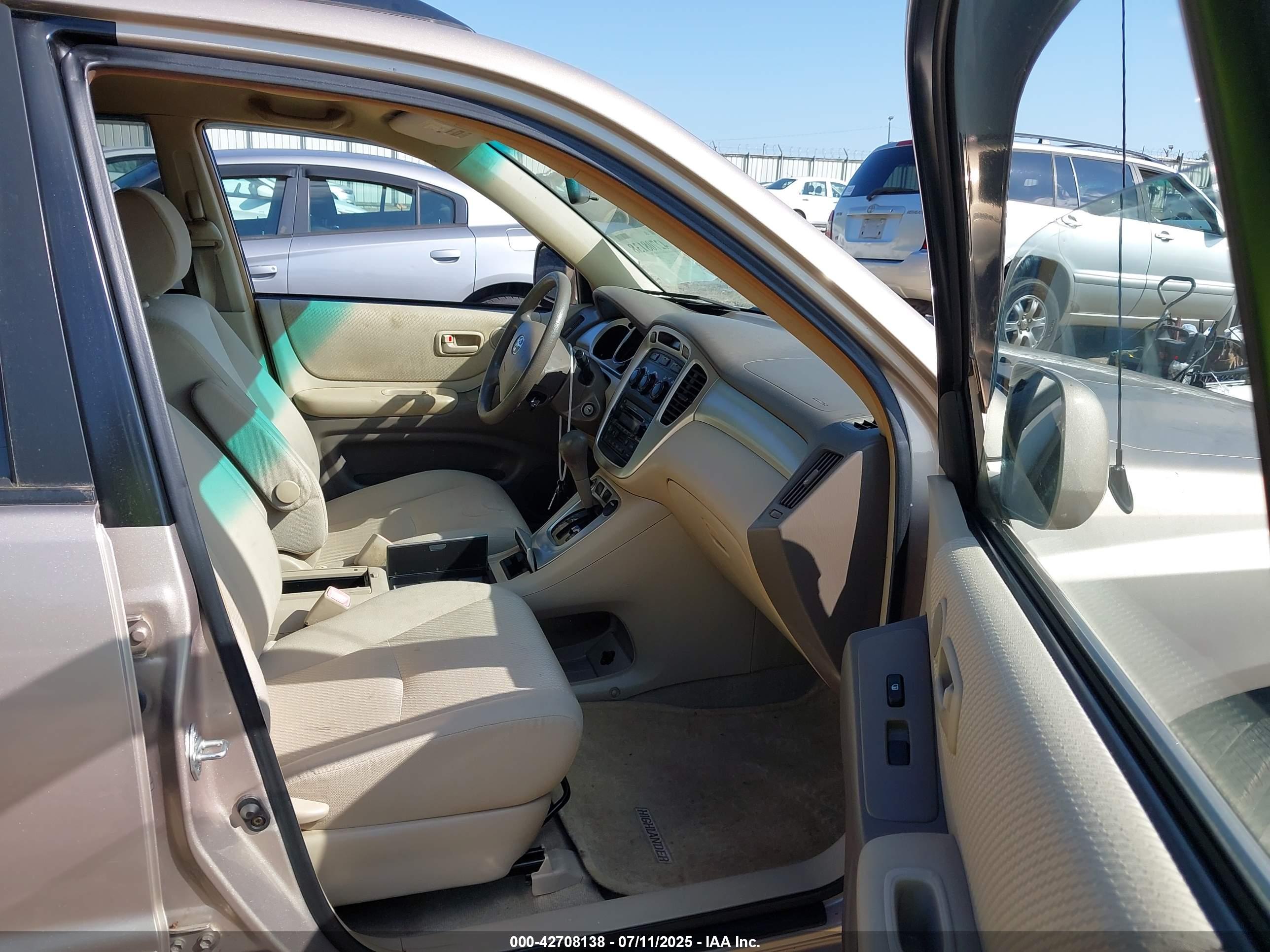 TOYOTA HIGHLANDER image 5