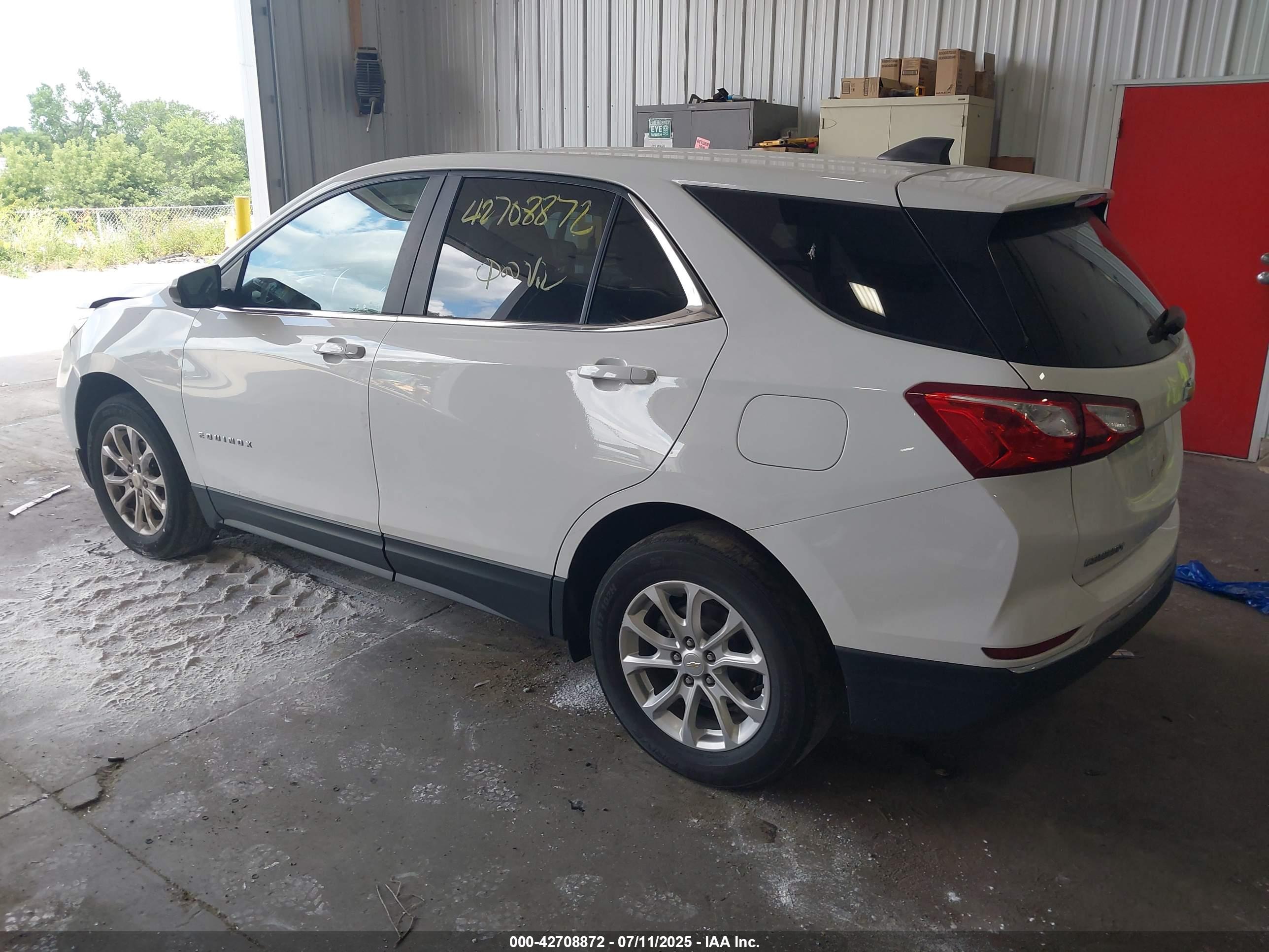 CHEVROLET EQUINOX image 3