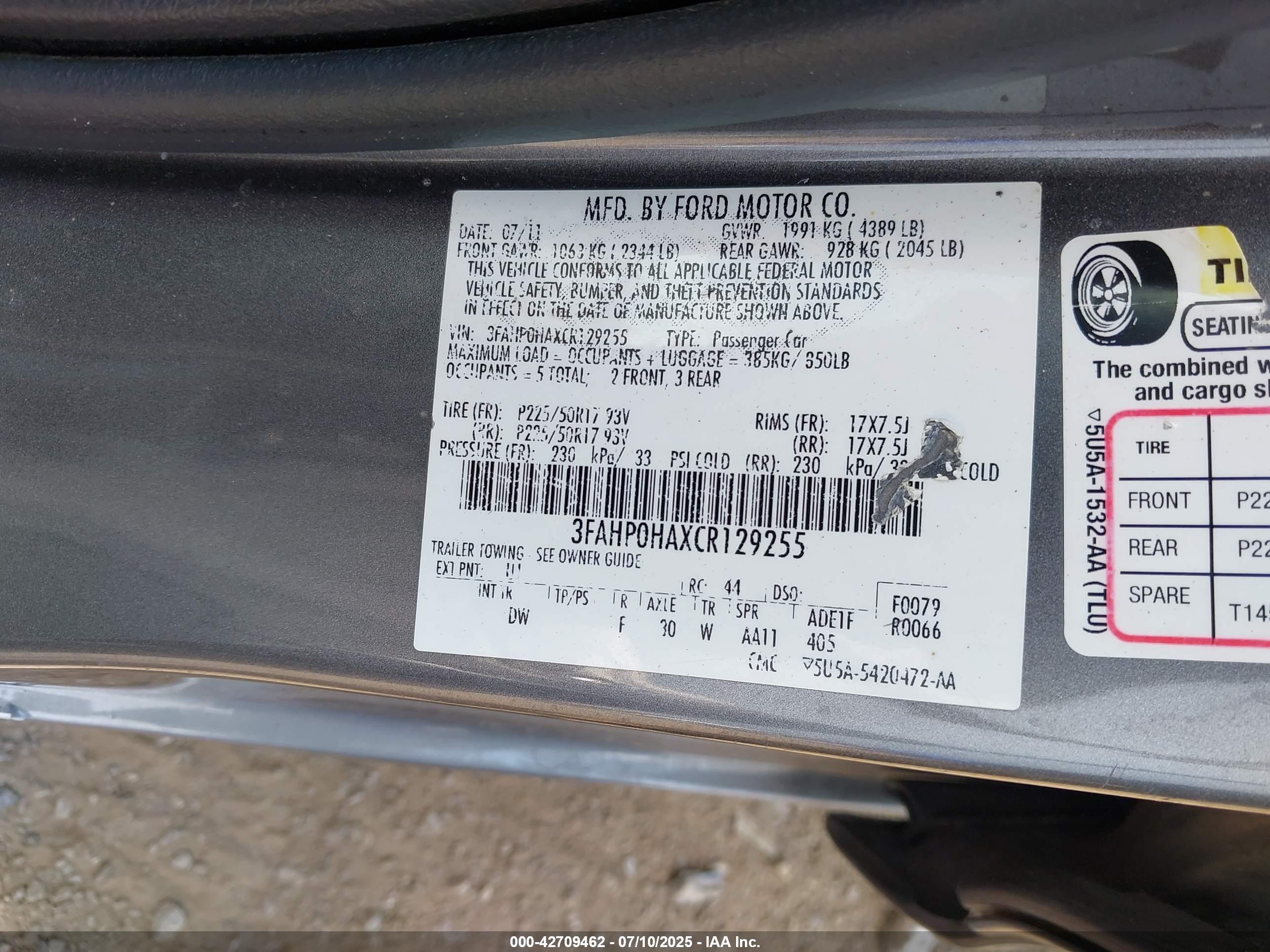 FORD FUSION image 9