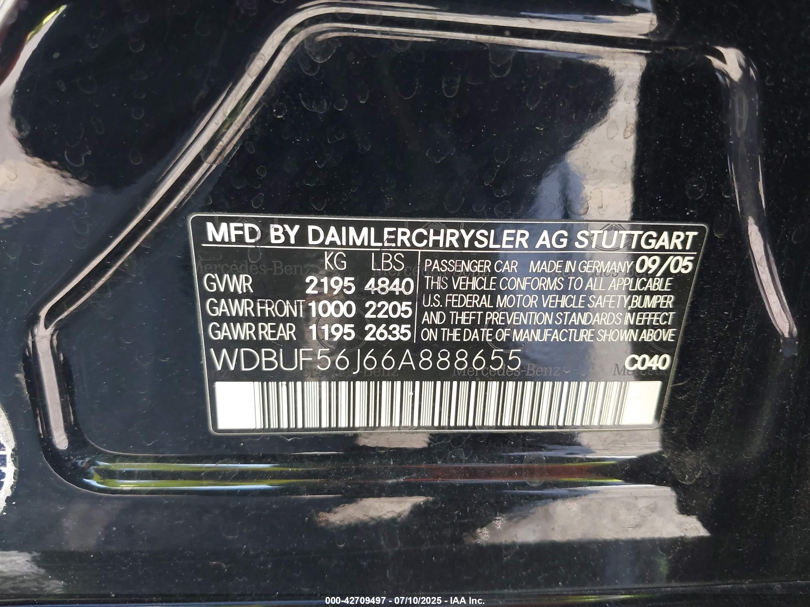 MERCEDES-BENZ E image 9