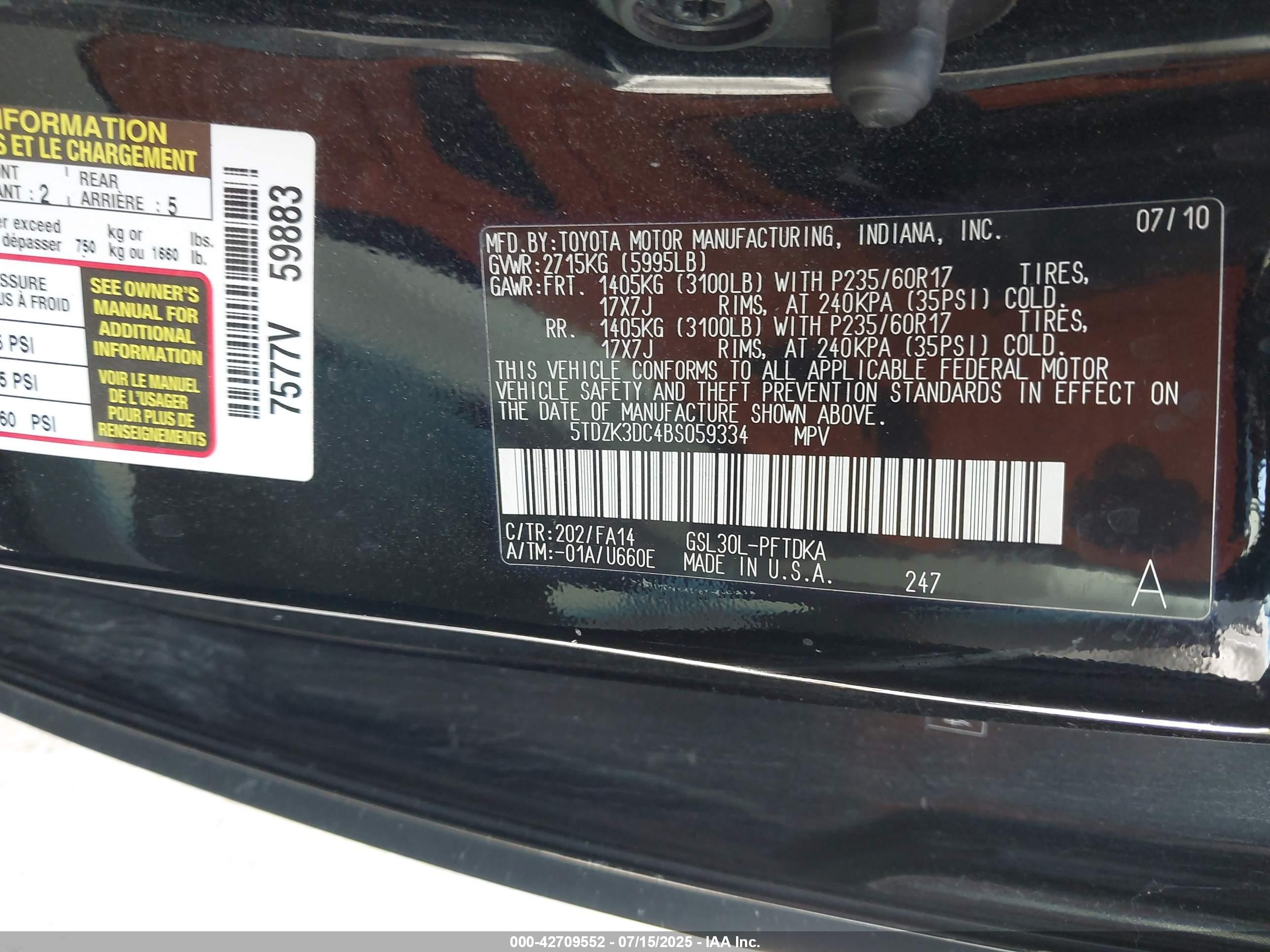 TOYOTA SIENNA image 9