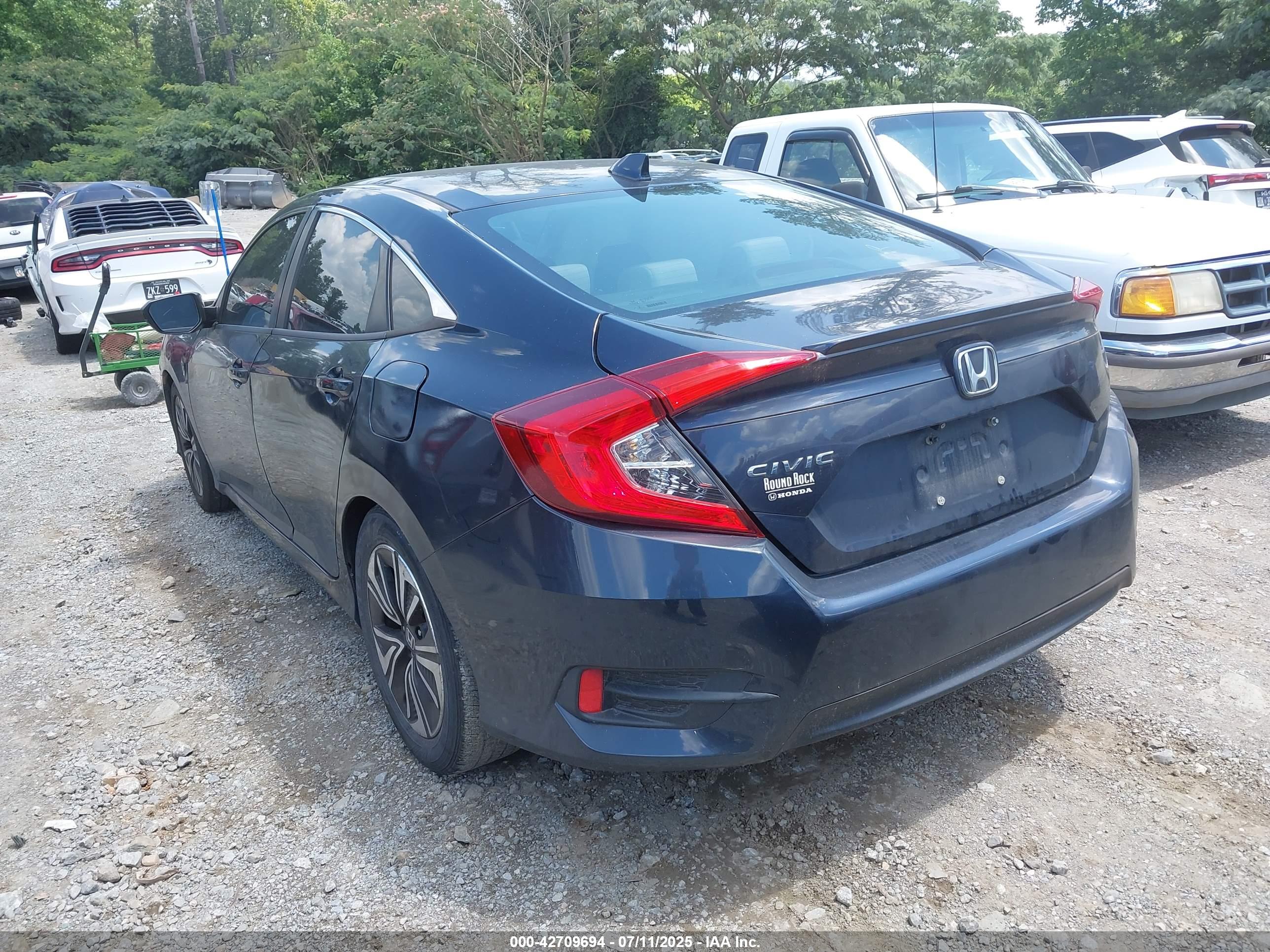 HONDA CIVIC image 3