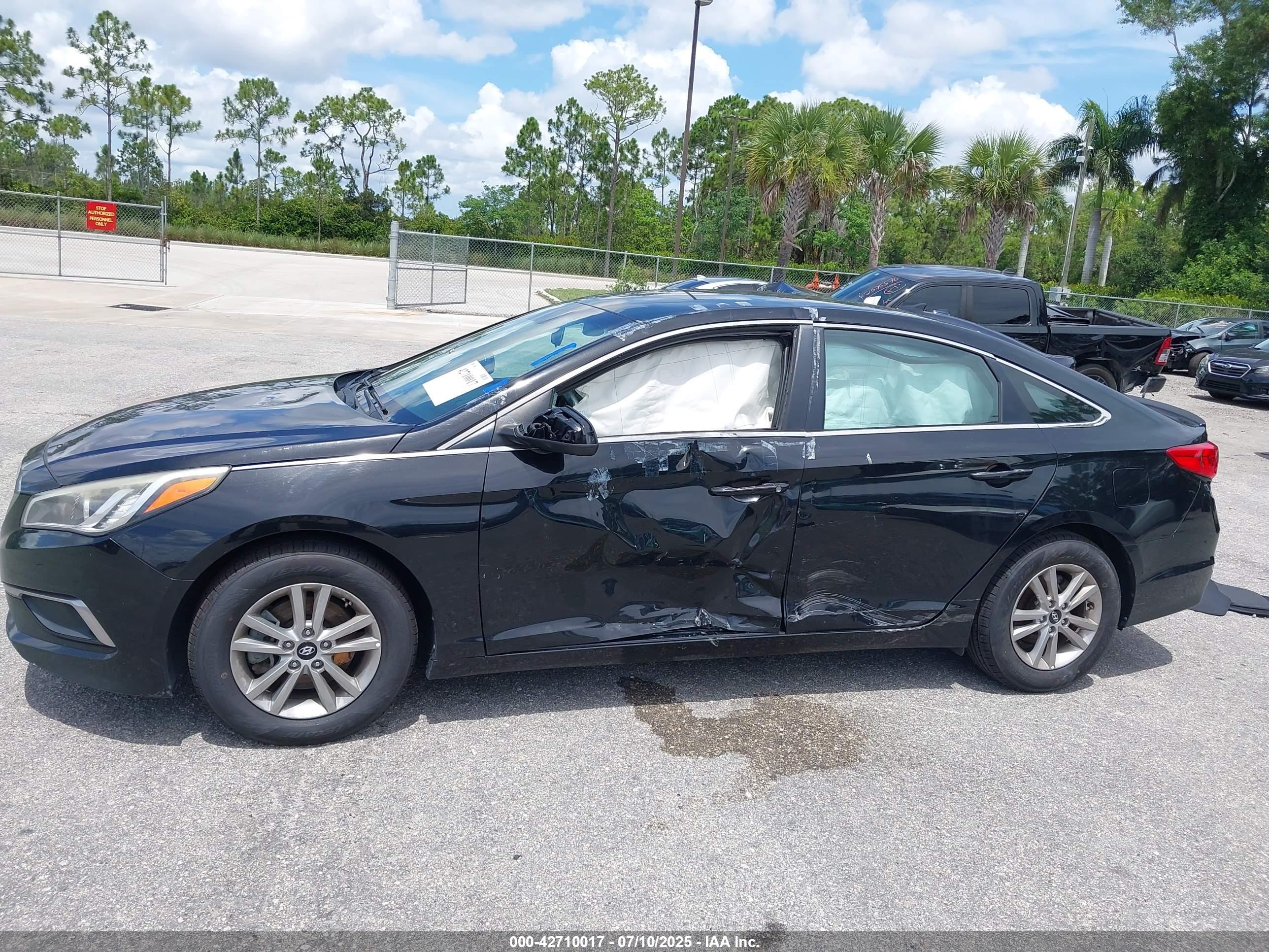 HYUNDAI SONATA image 6