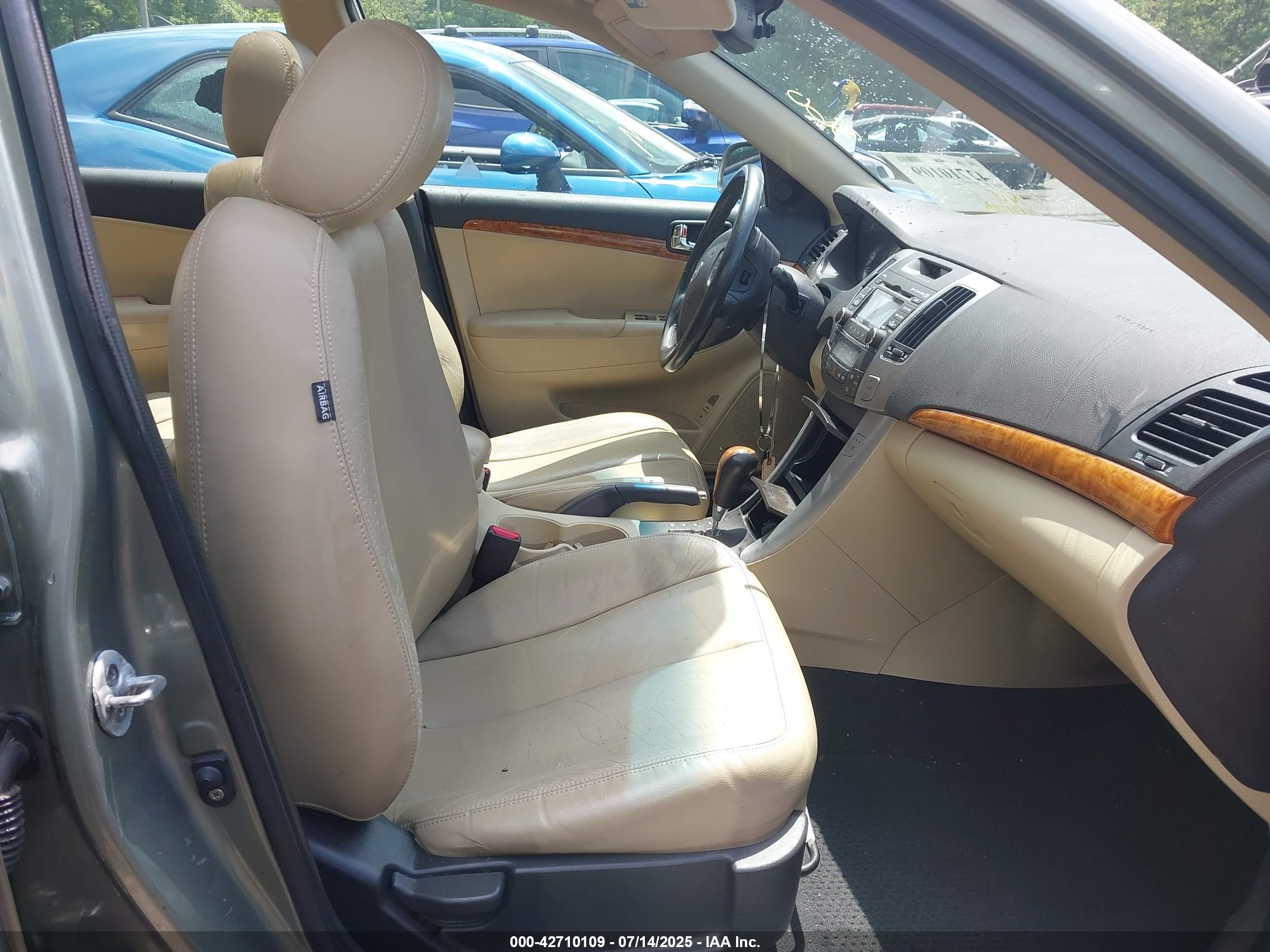 HYUNDAI SONATA image 5