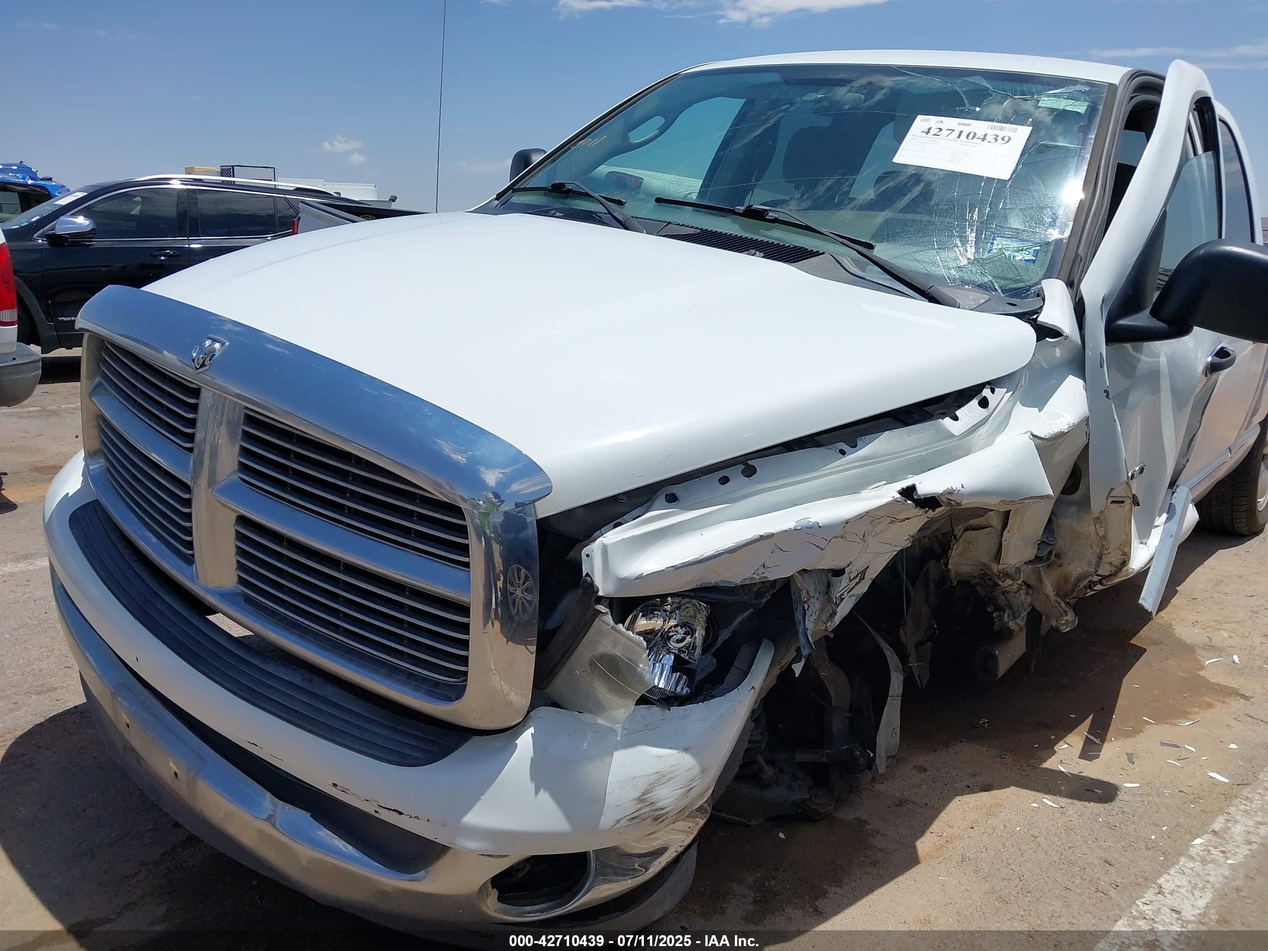 DODGE RAM image 6