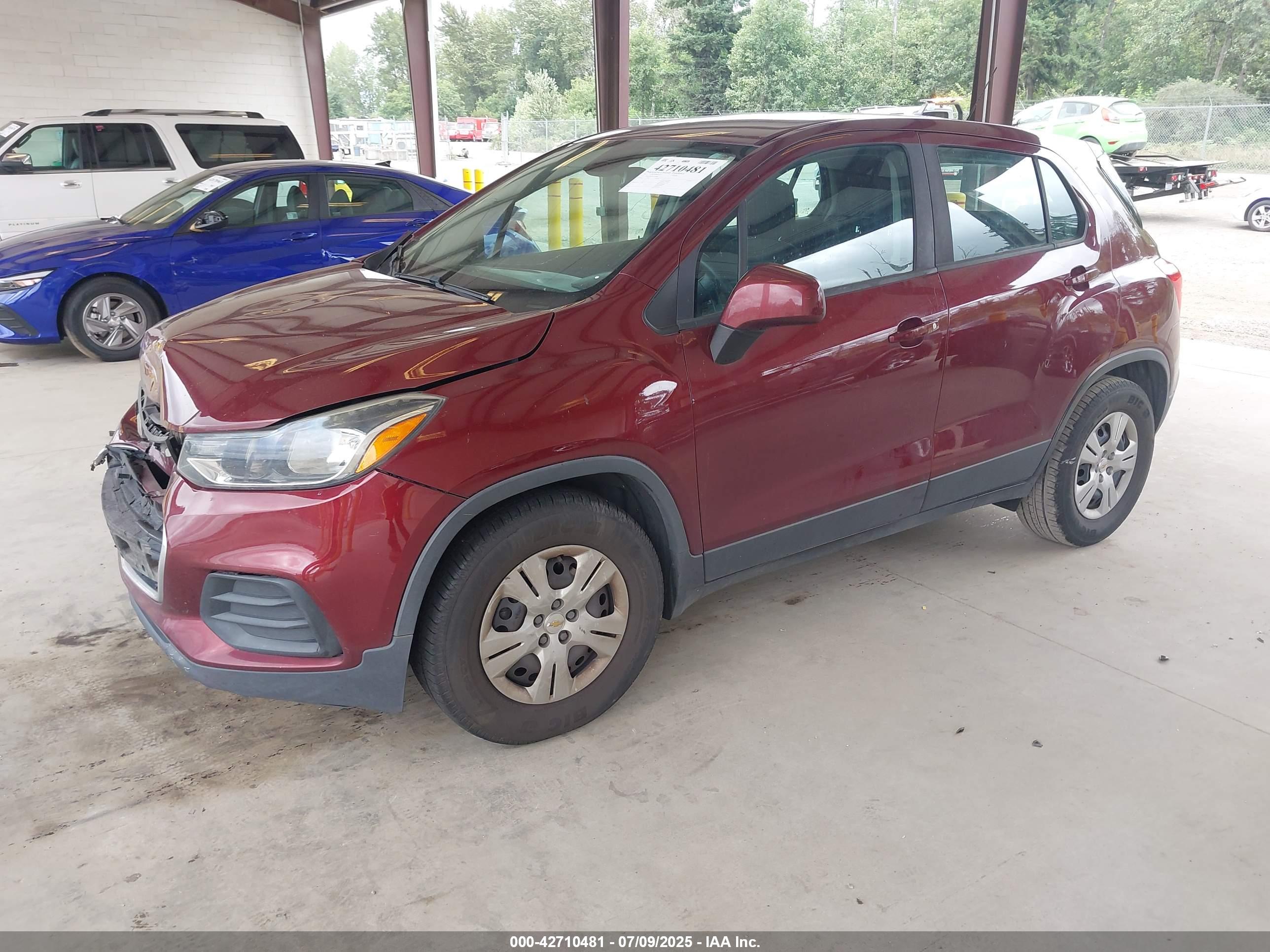CHEVROLET TRAX image 2