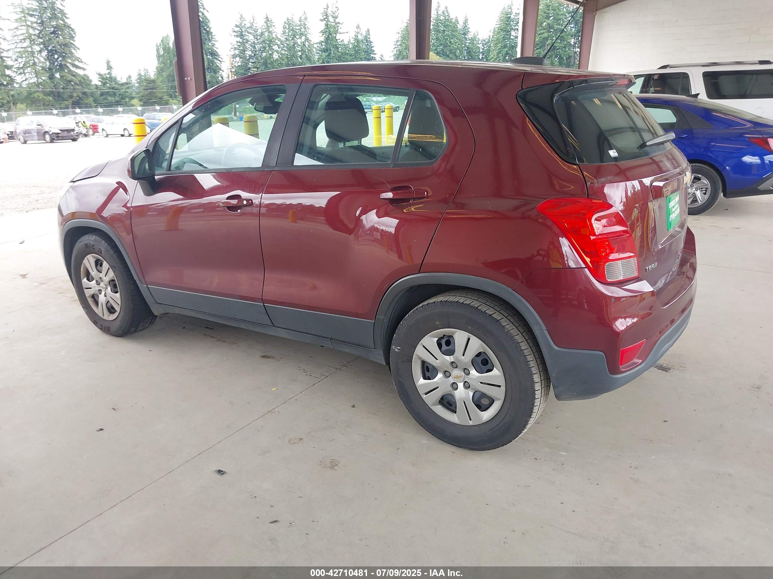 CHEVROLET TRAX image 3