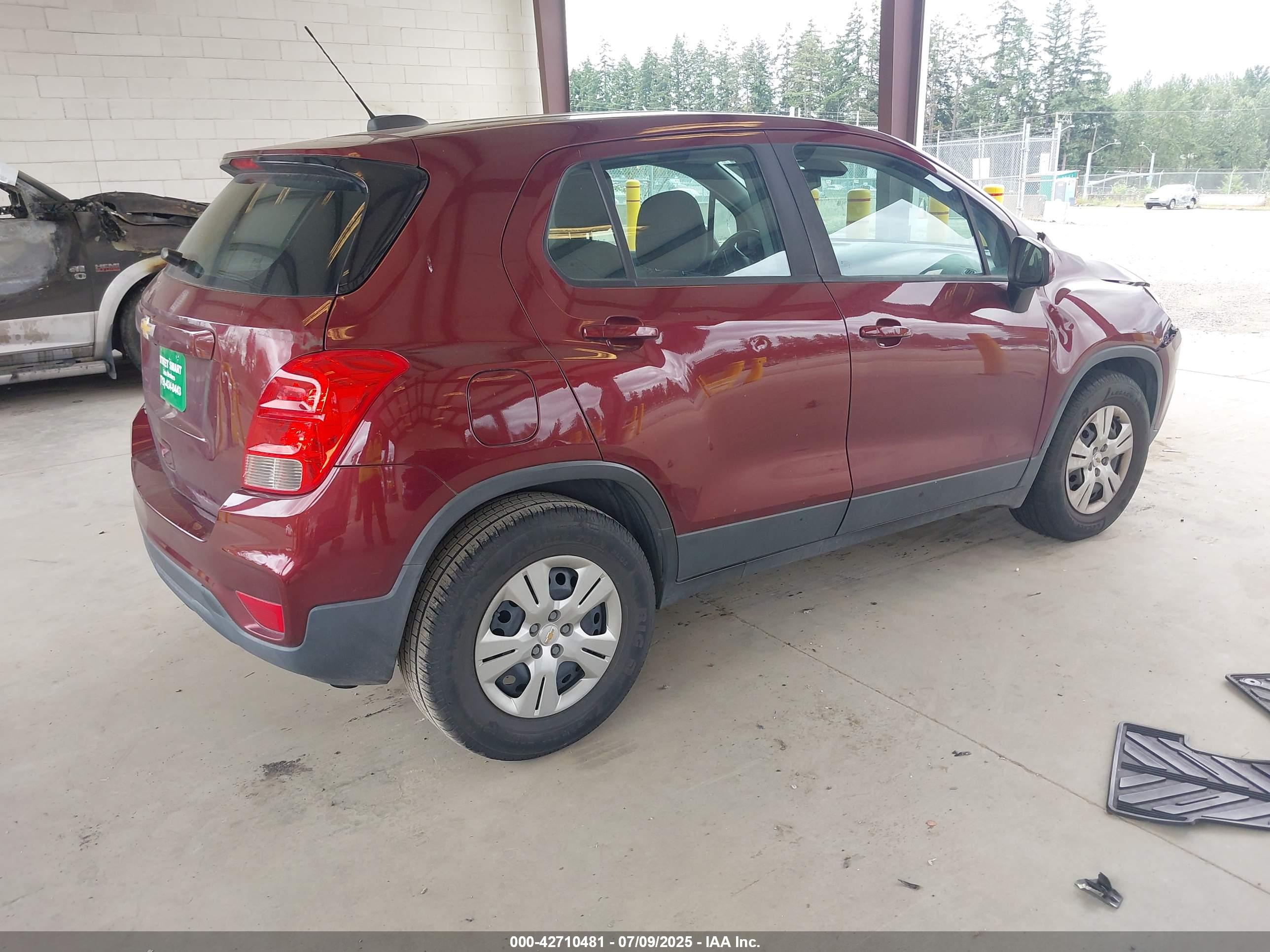 CHEVROLET TRAX image 4