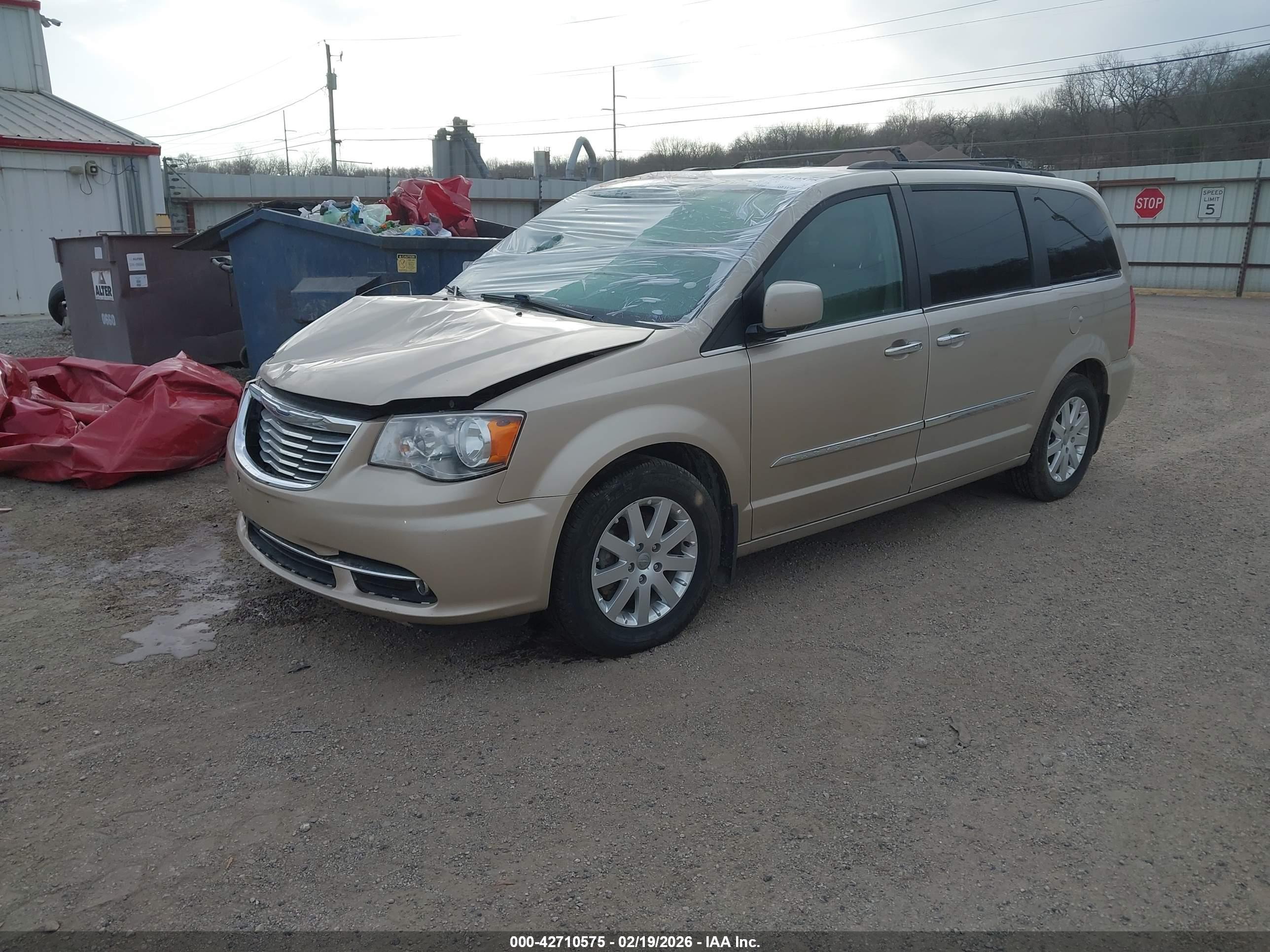 CHRYSLER TOWN image 2