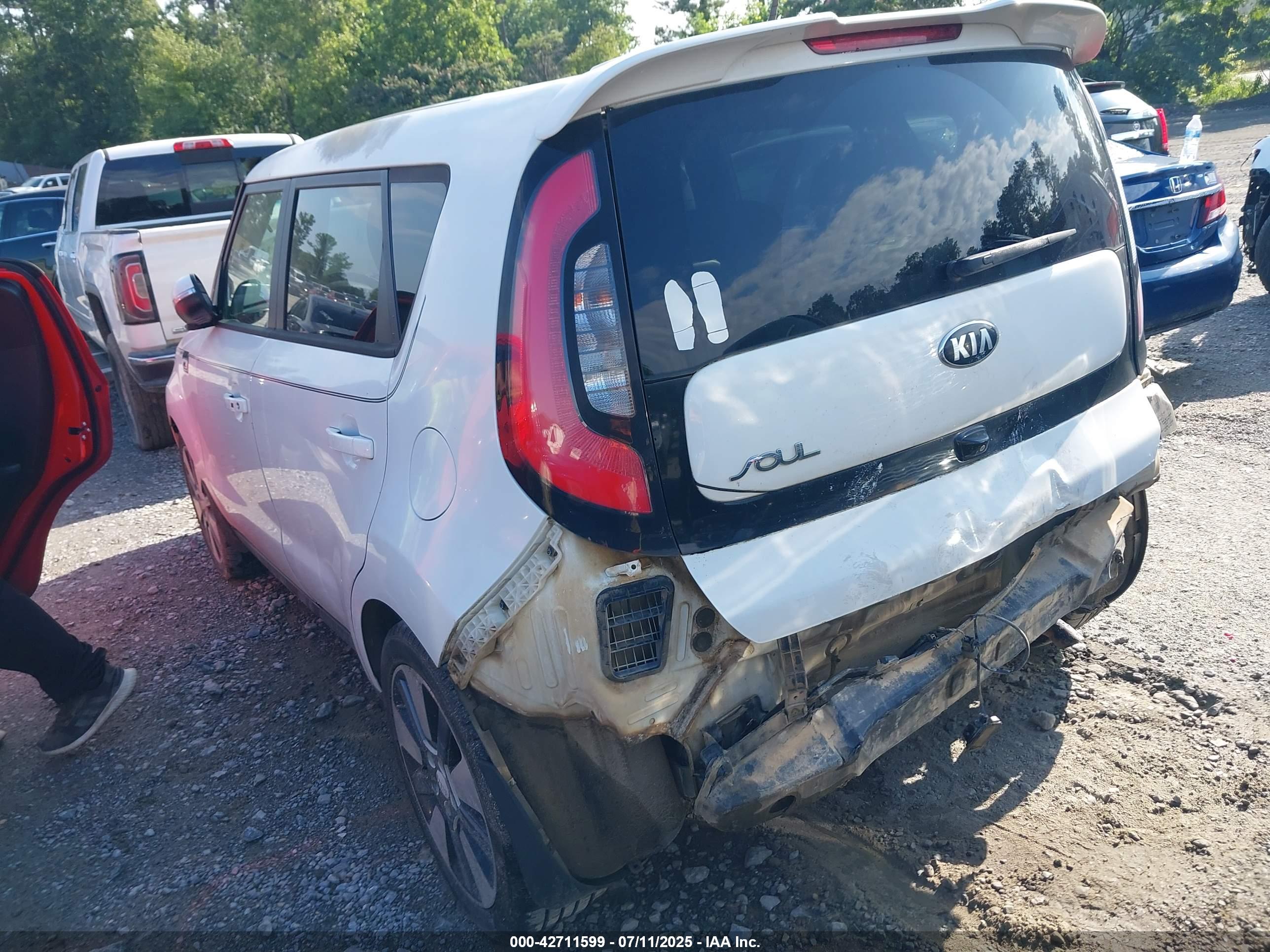 KIA SOUL image 3
