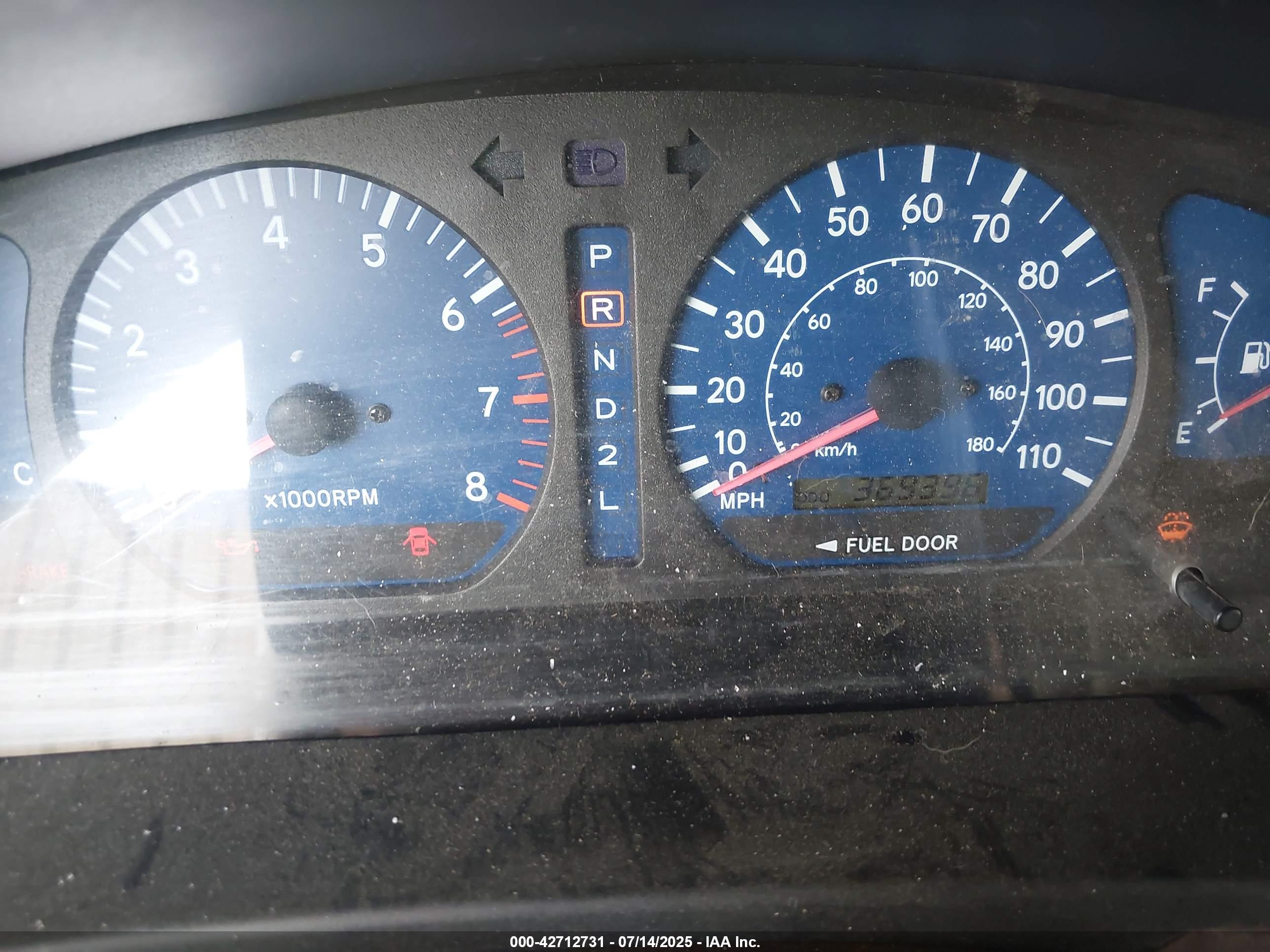 TOYOTA SIENNA image 7