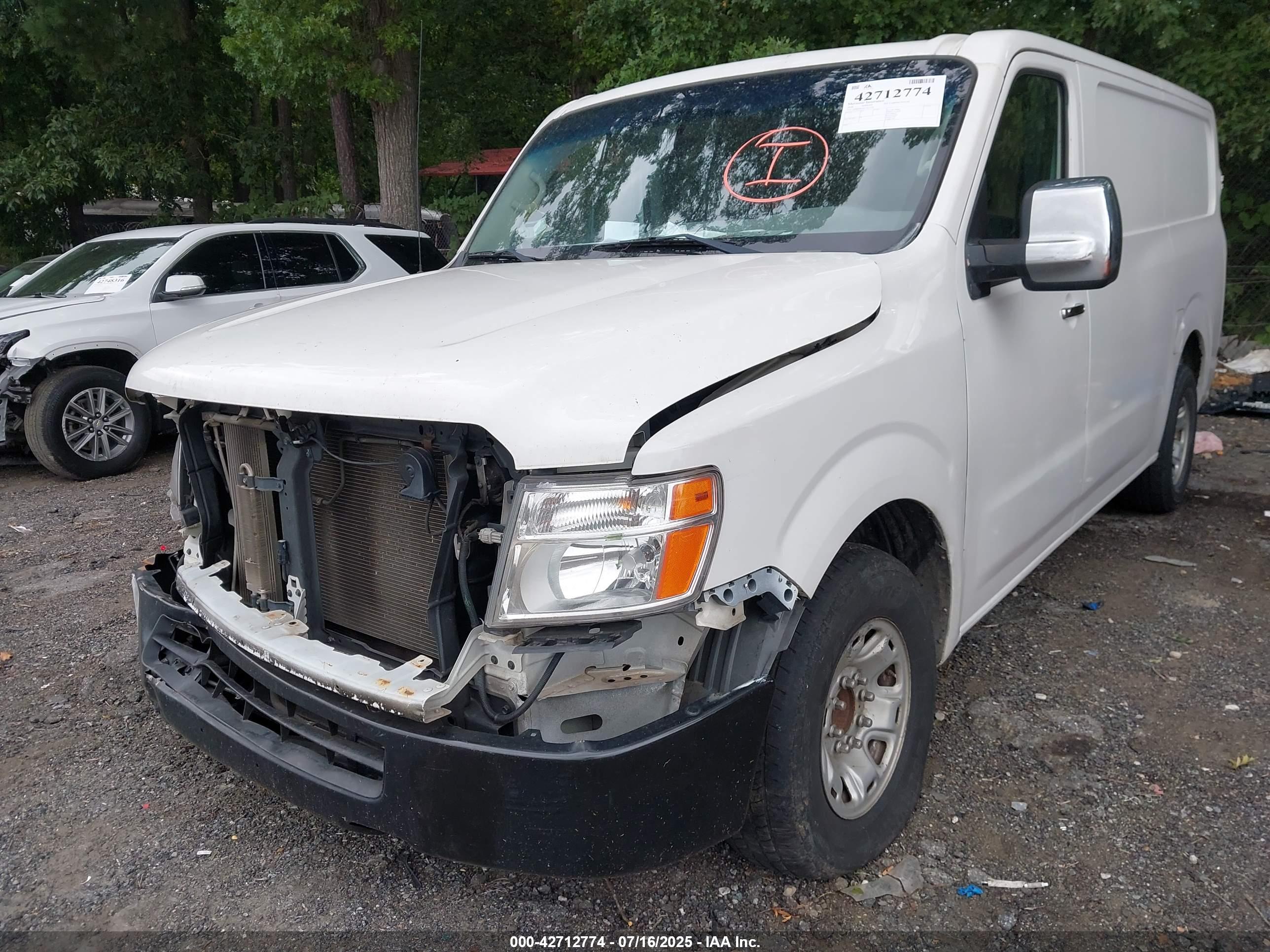 NISSAN NV image 6