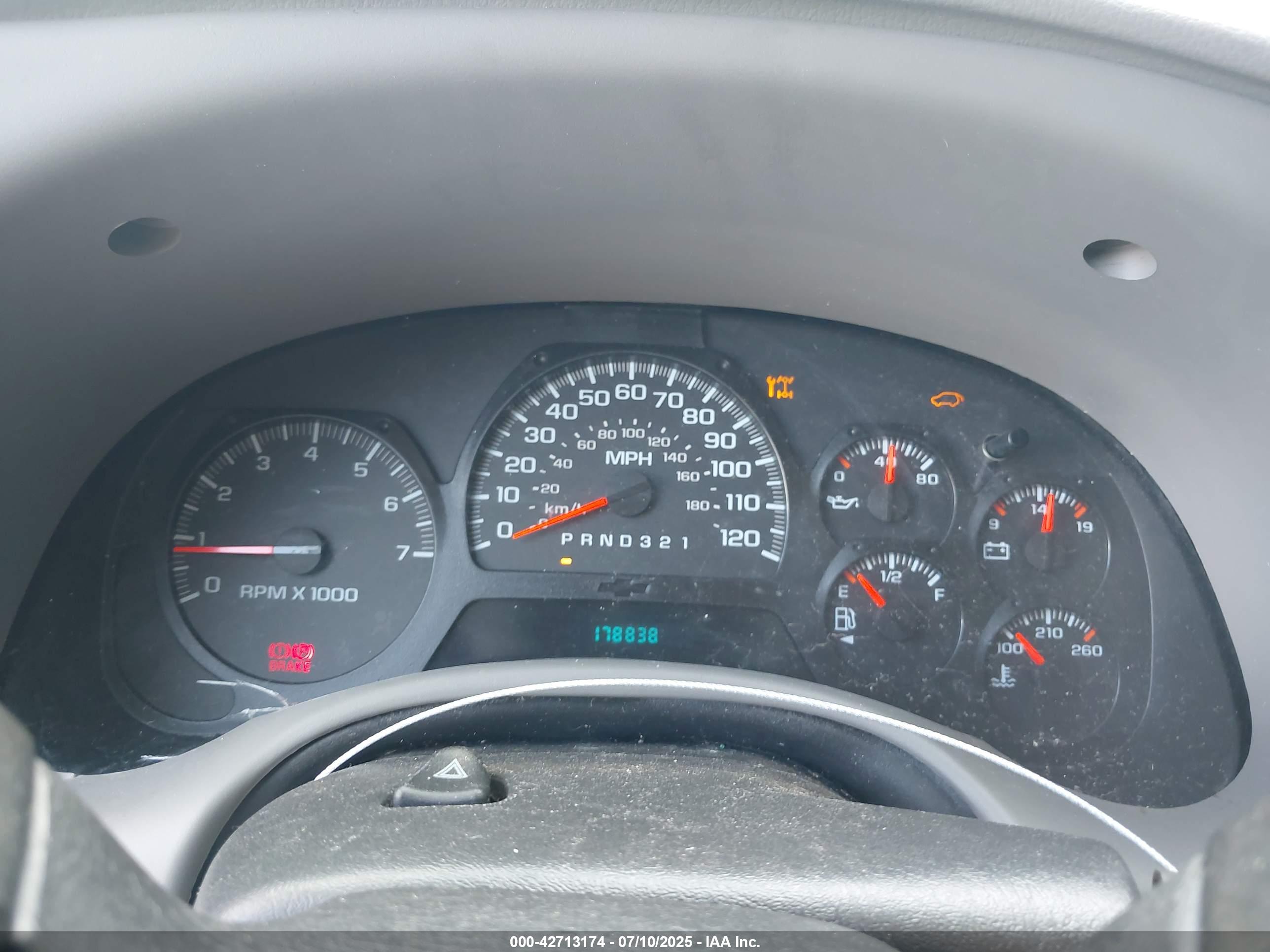 CHEVROLET TRAILBLAZER image 7