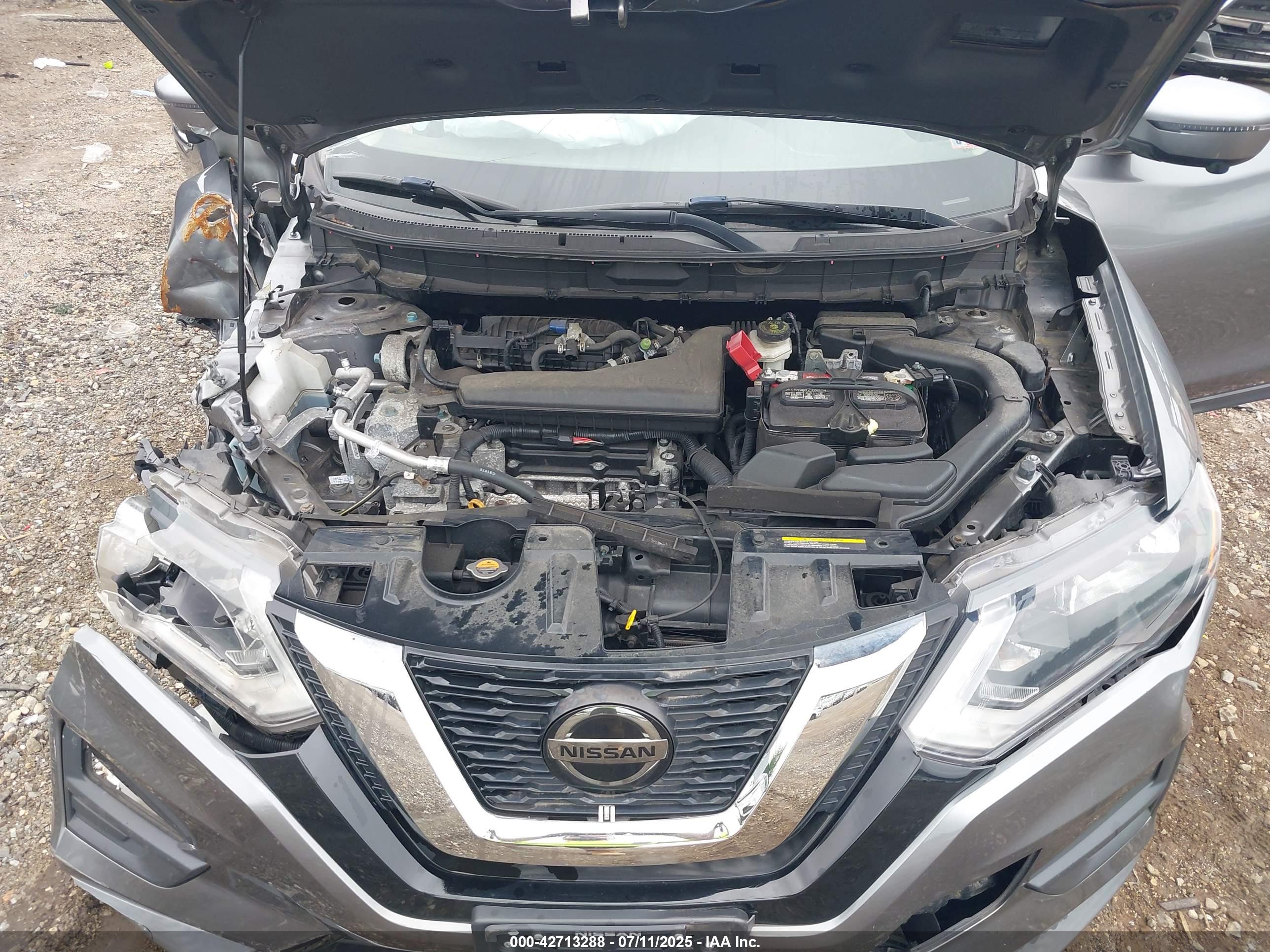 NISSAN ROGUE image 10