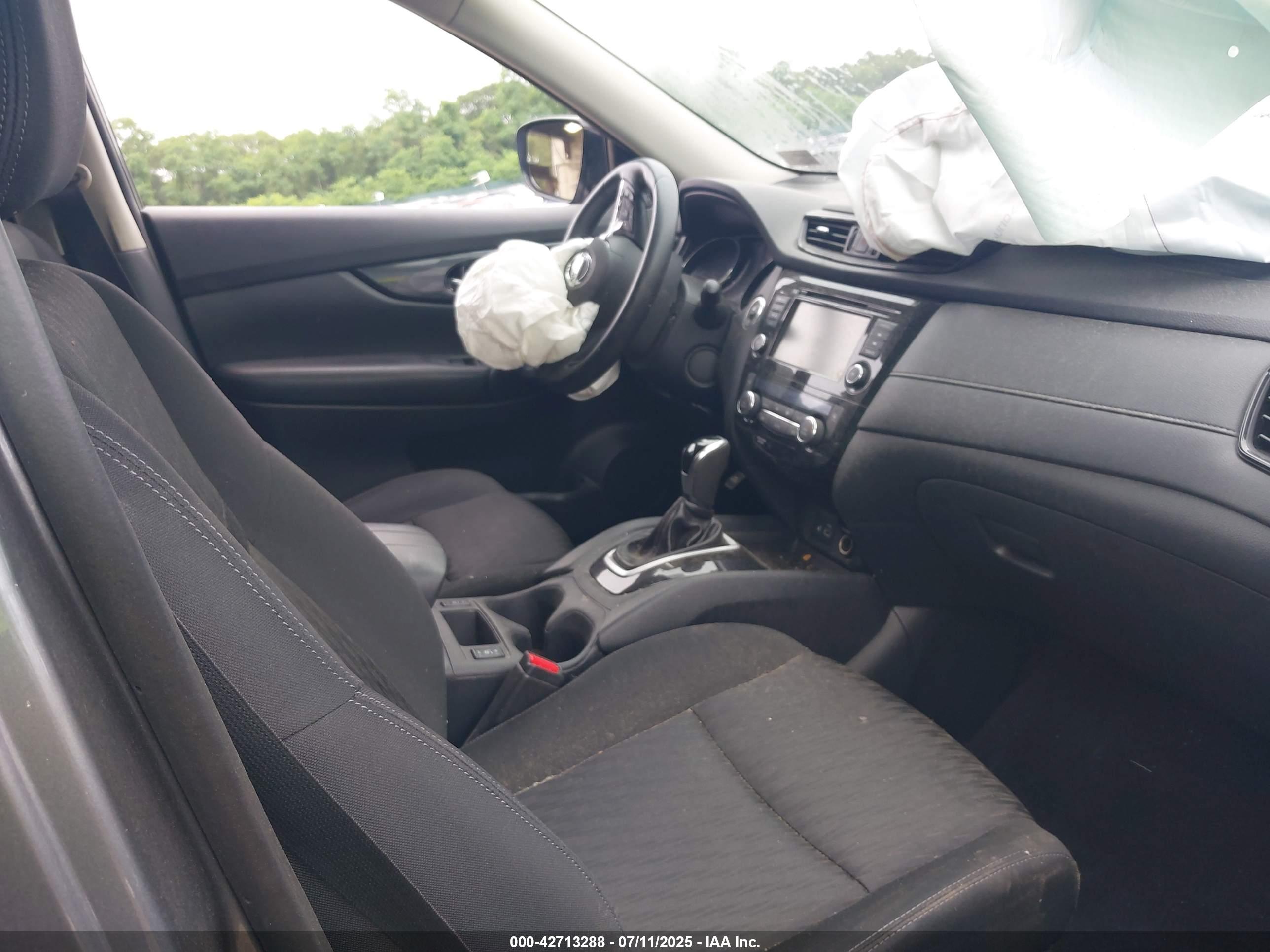 NISSAN ROGUE image 5