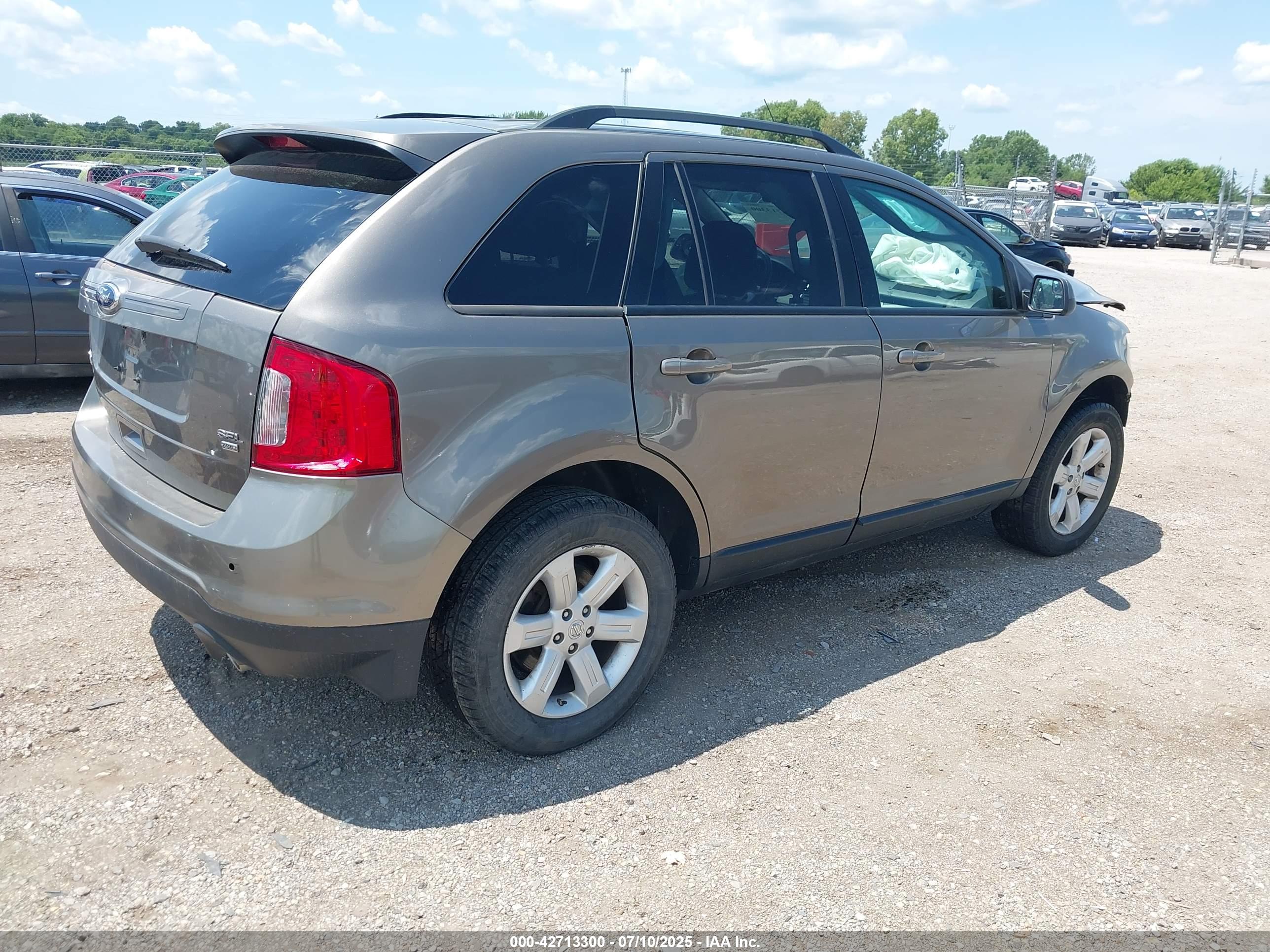 FORD EDGE image 4