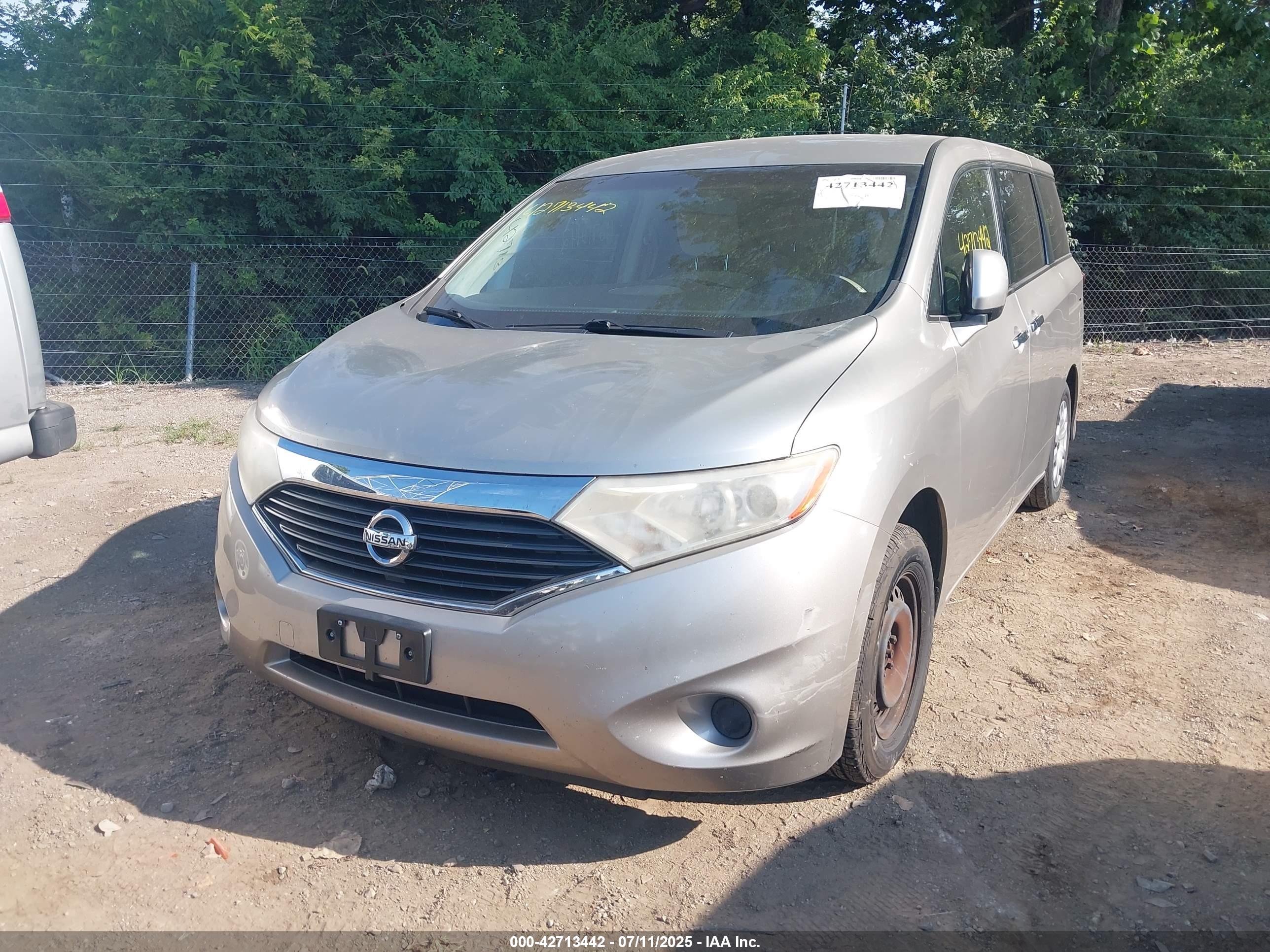 NISSAN QUEST image 2