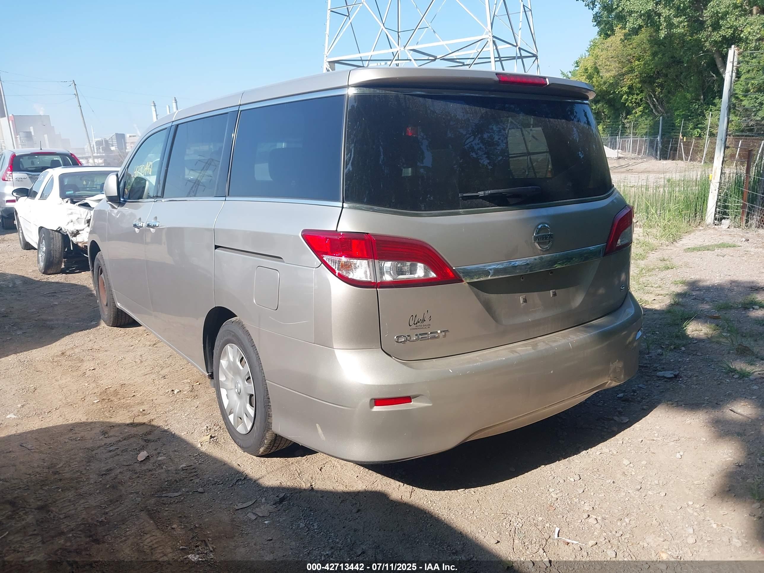 NISSAN QUEST image 3